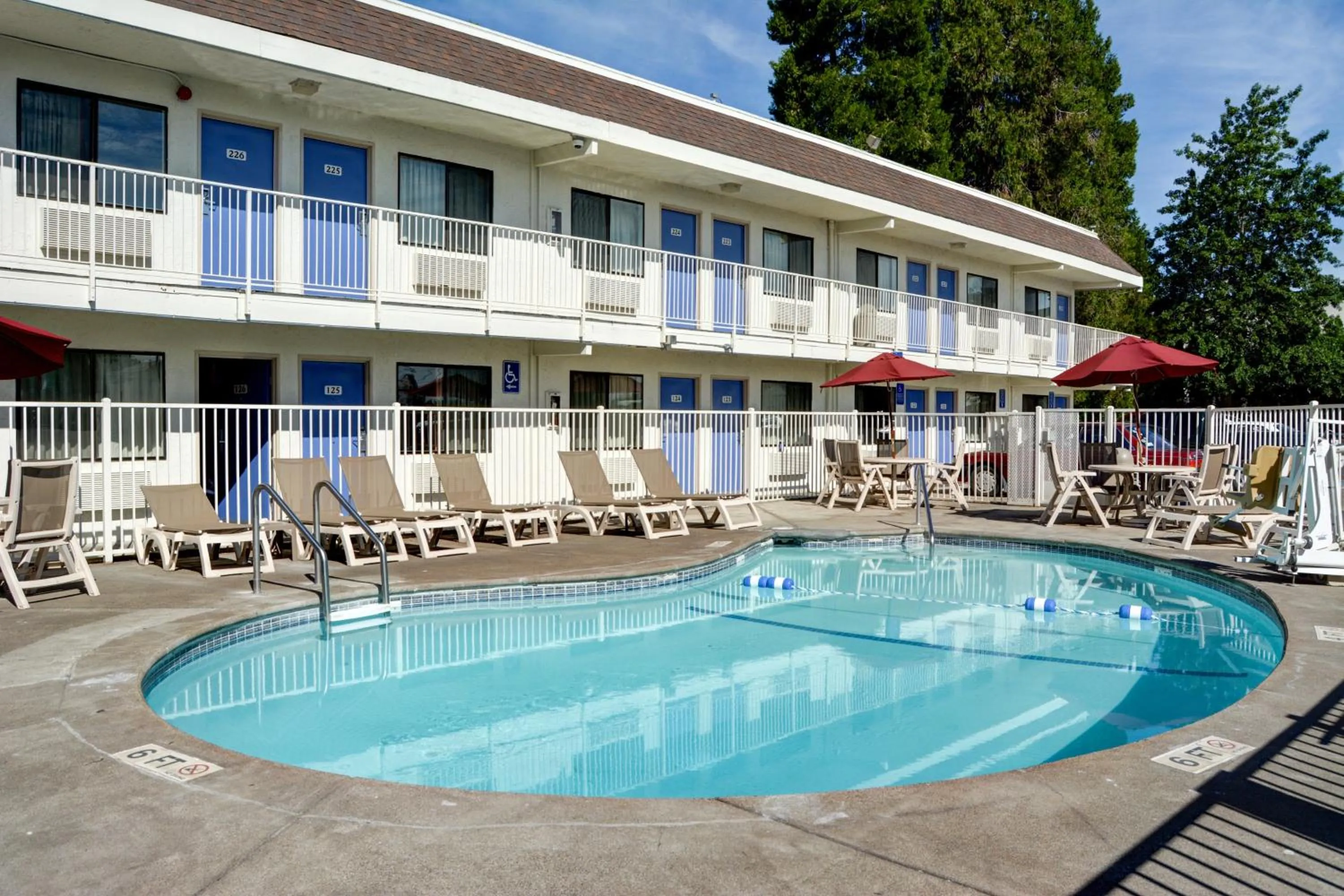 Swimming pool in Motel 6-Salem, OR