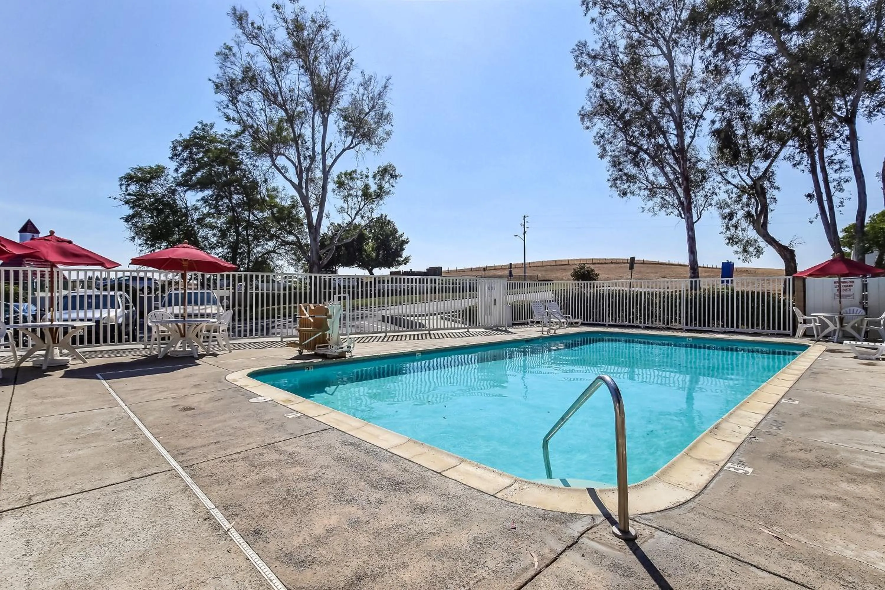 Swimming pool in Motel 6-Livermore, CA
