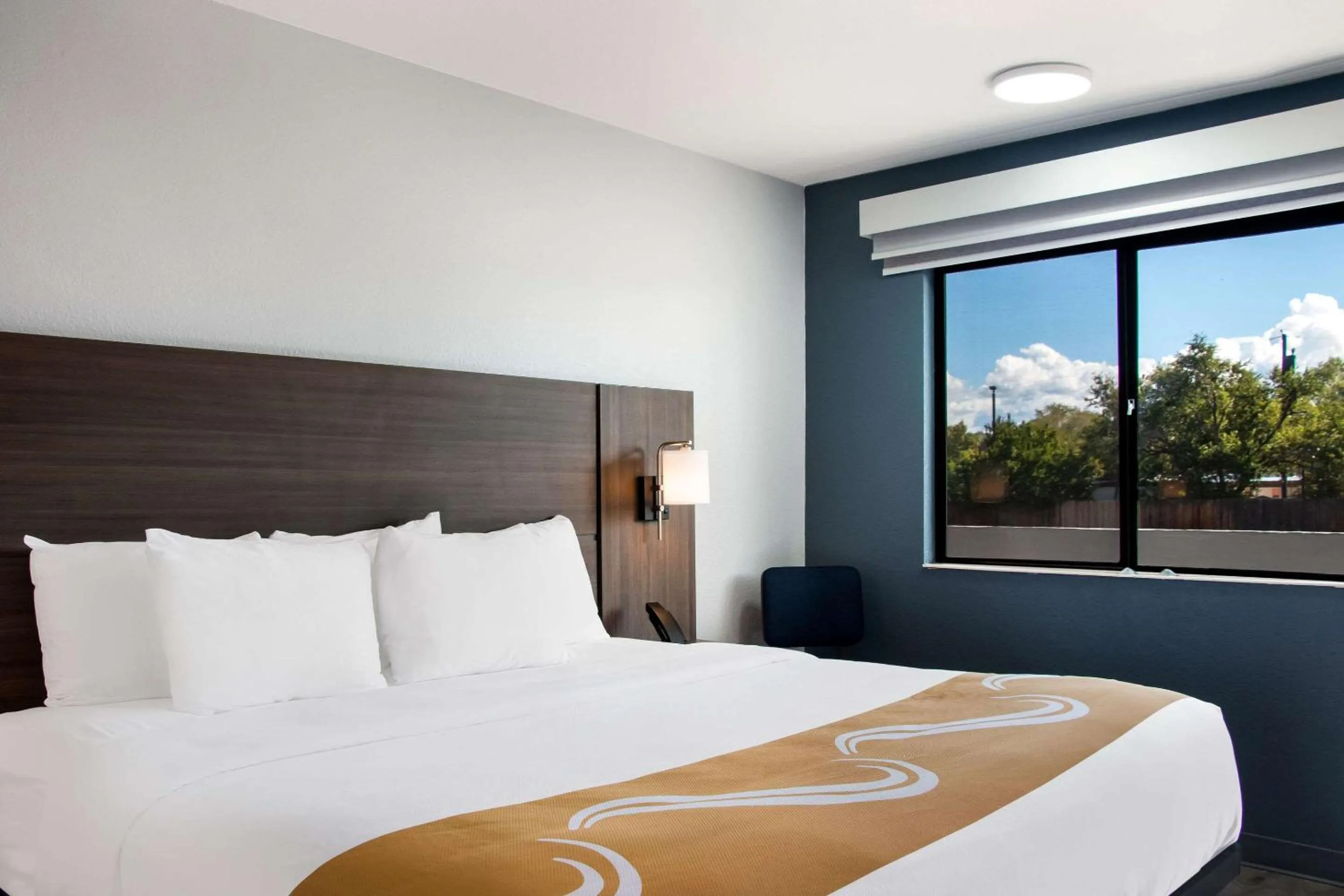 Bedroom, Bed in Quality Inn Santa Fe New Mexico