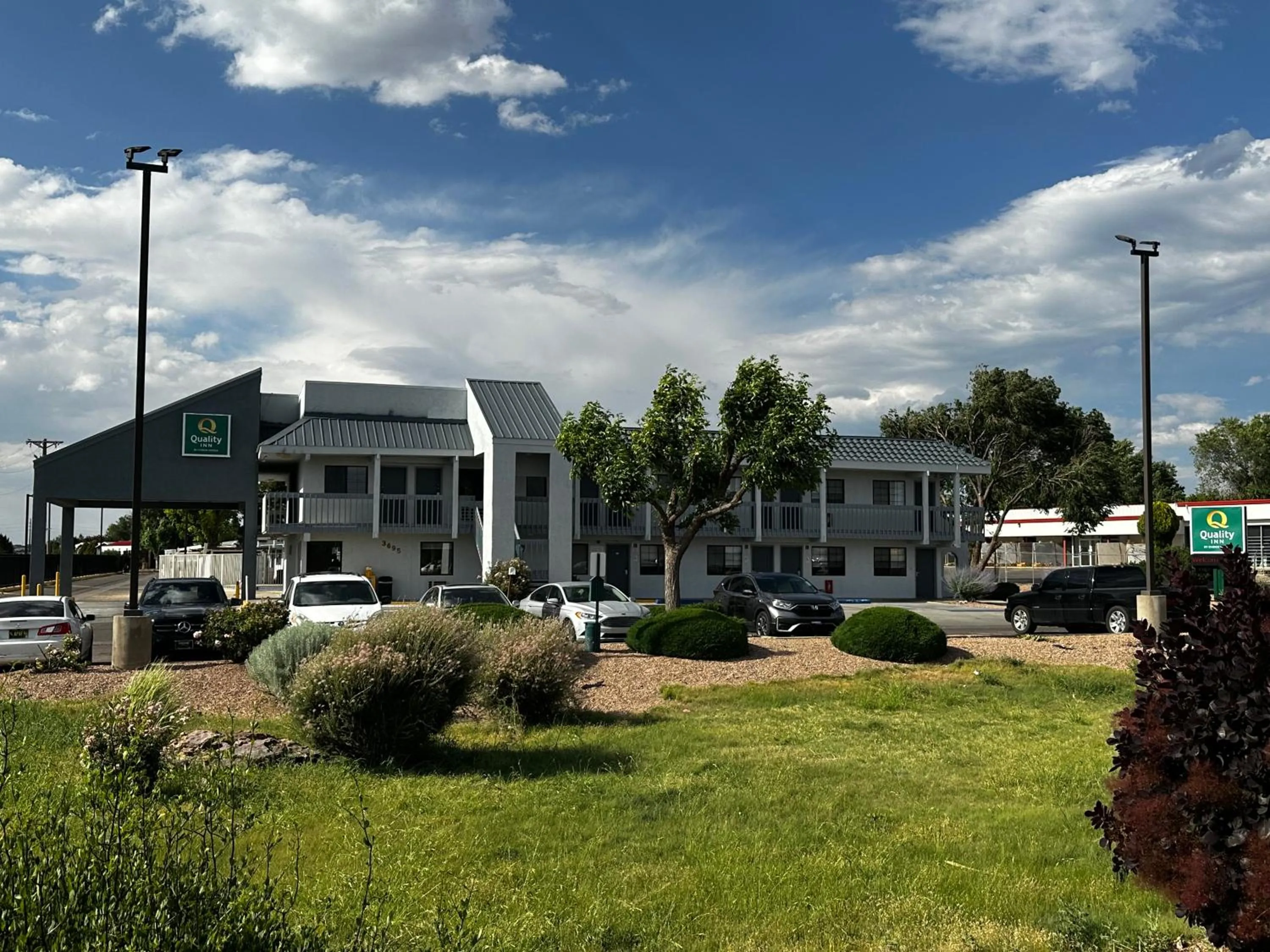 Property building in Quality Inn Santa Fe New Mexico