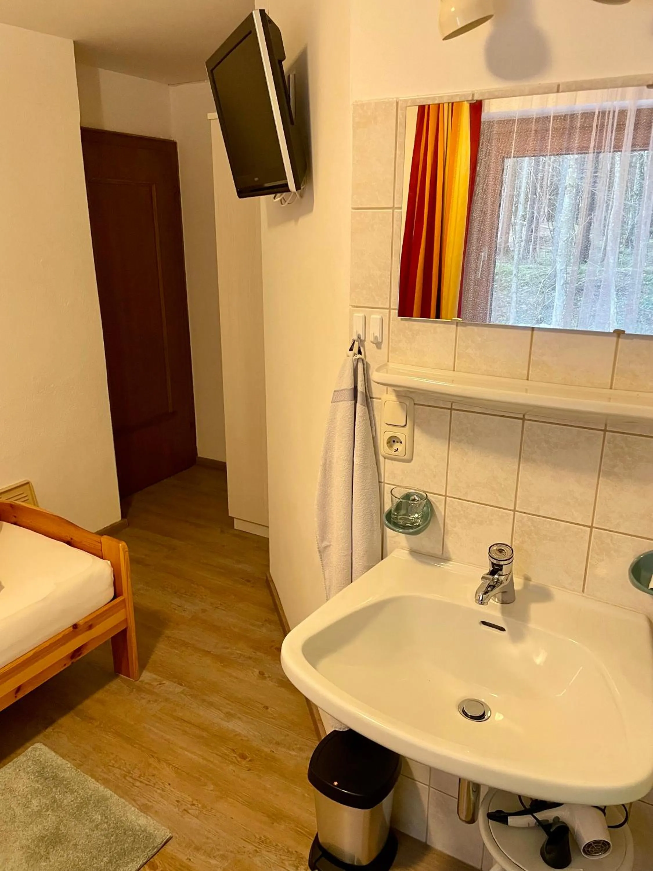 Photo of the whole room, Bed in Haus Gröblacher