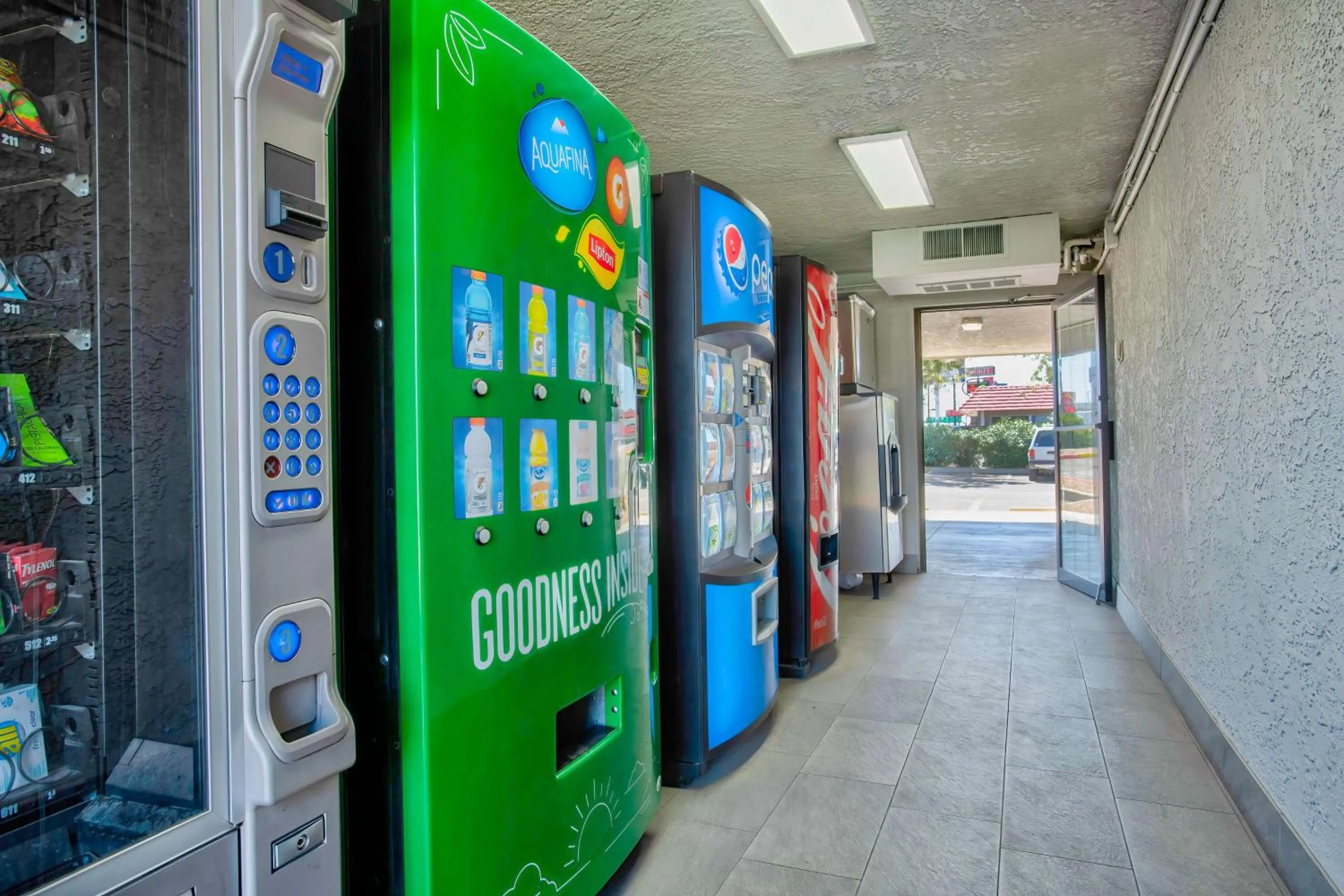 Property building in Motel 6-Kingman, AZ - Route 66 East