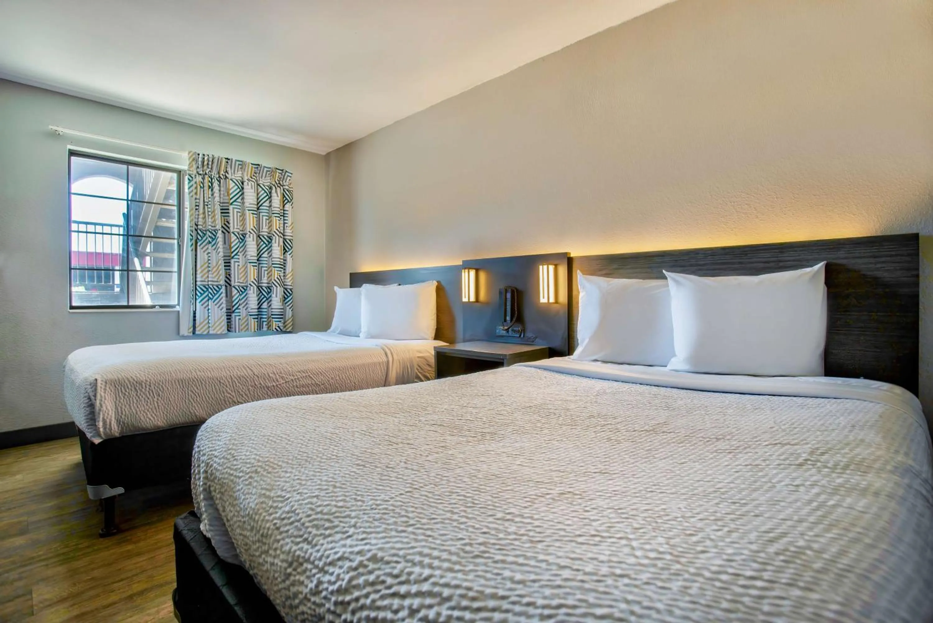 Bedroom, Bed in Motel 6-Kingman, AZ - Route 66 East