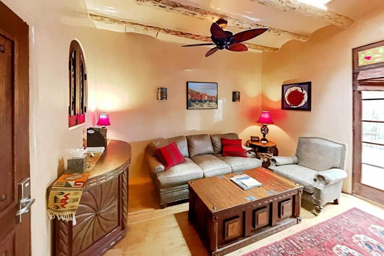 Antigua Inn