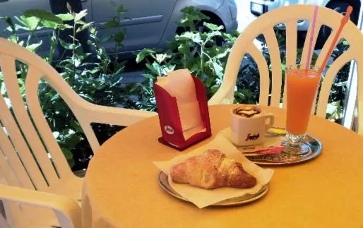 Breakfast in Francesco B&B - Torre Canne