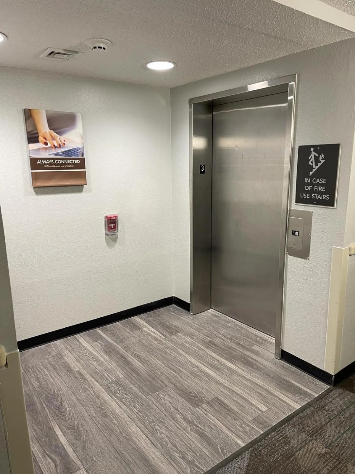 Property building in Motel 6-Caseyville, IL - Caseyville Il