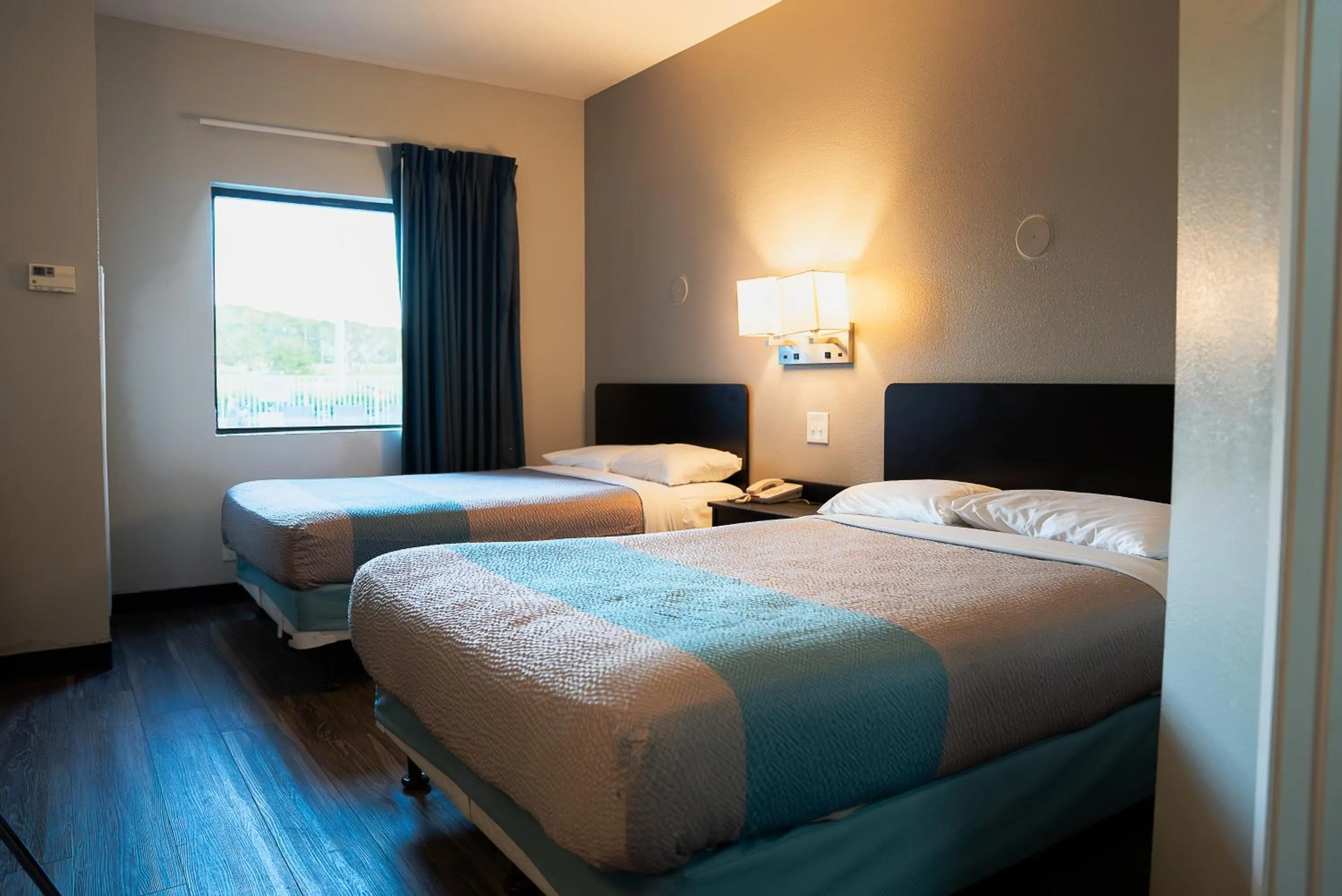 Bed in Motel 6-Caseyville, IL - Caseyville Il