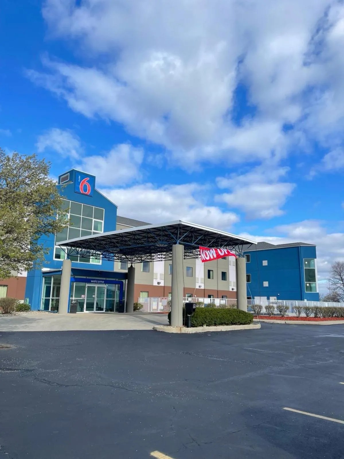 Property building in Motel 6-Caseyville, IL - Caseyville Il