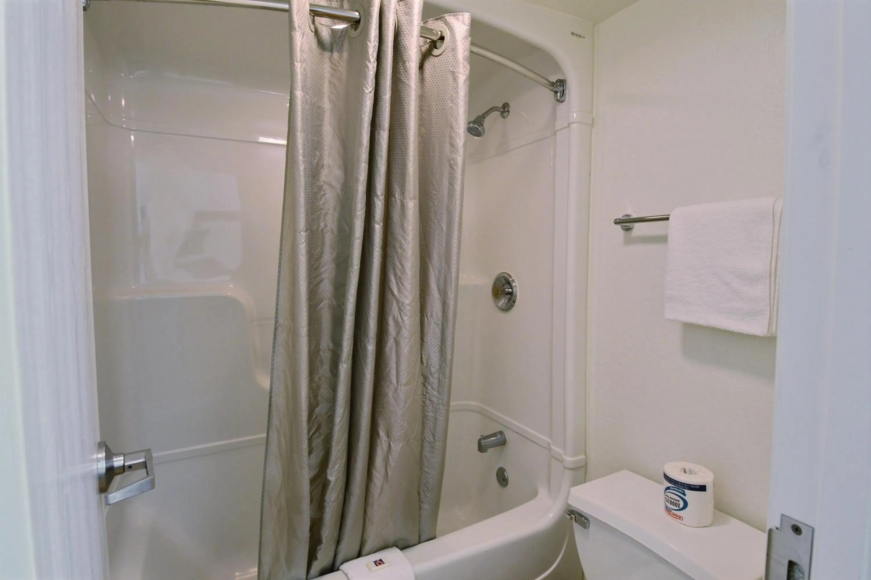 Shower in Motel 6-Tewksbury, MA - Boston