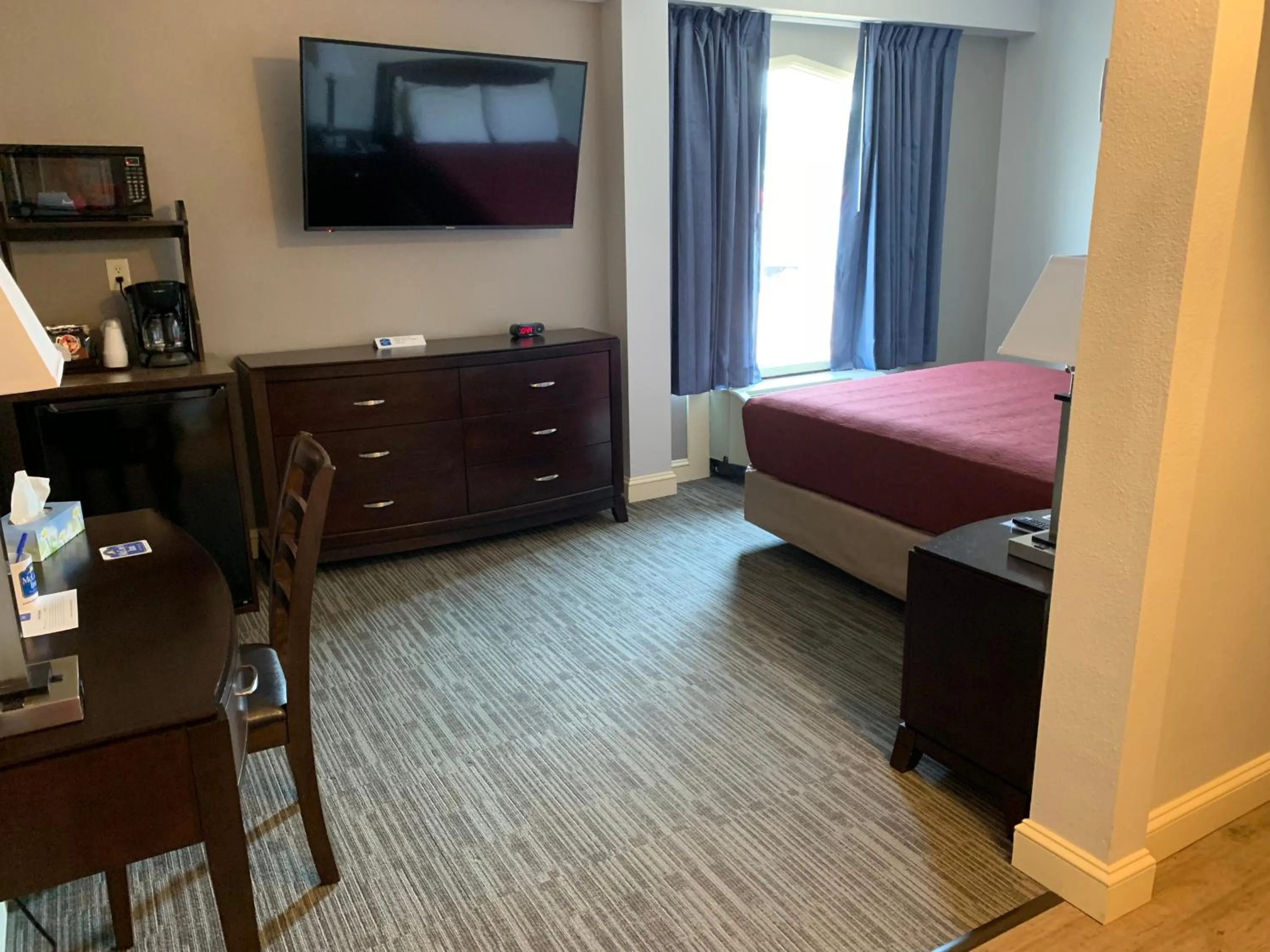 Other, Bed in McCoy's Inn