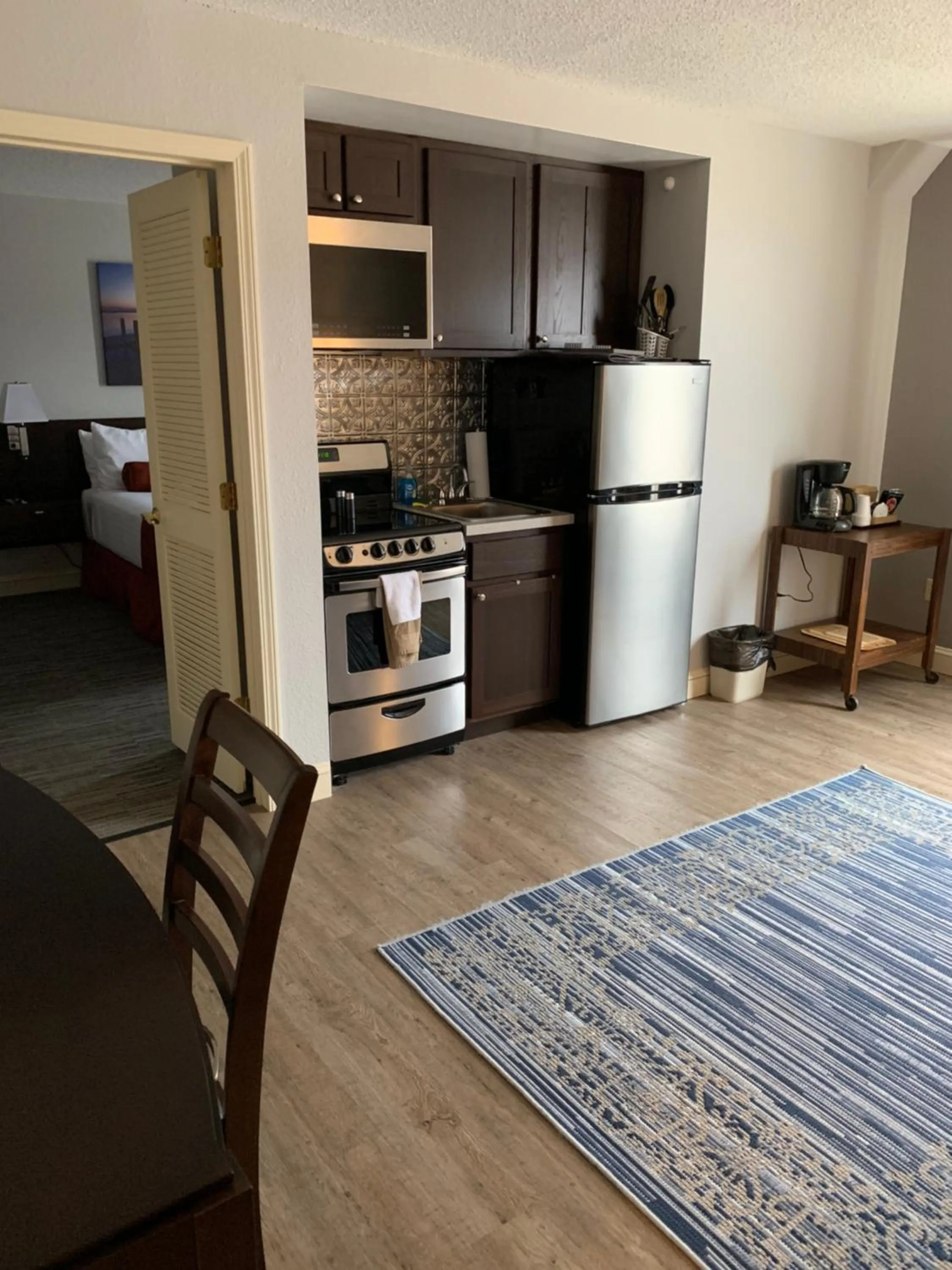 Kitchen or kitchenette in McCoy's Inn