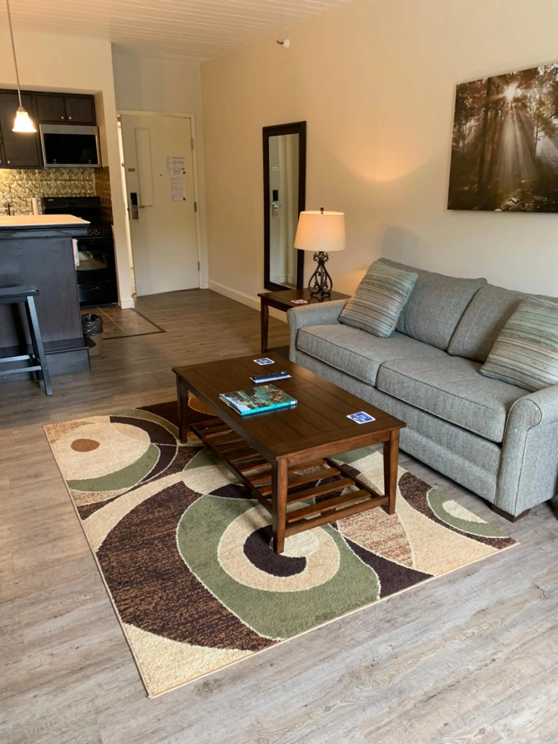 Living room in McCoy's Inn