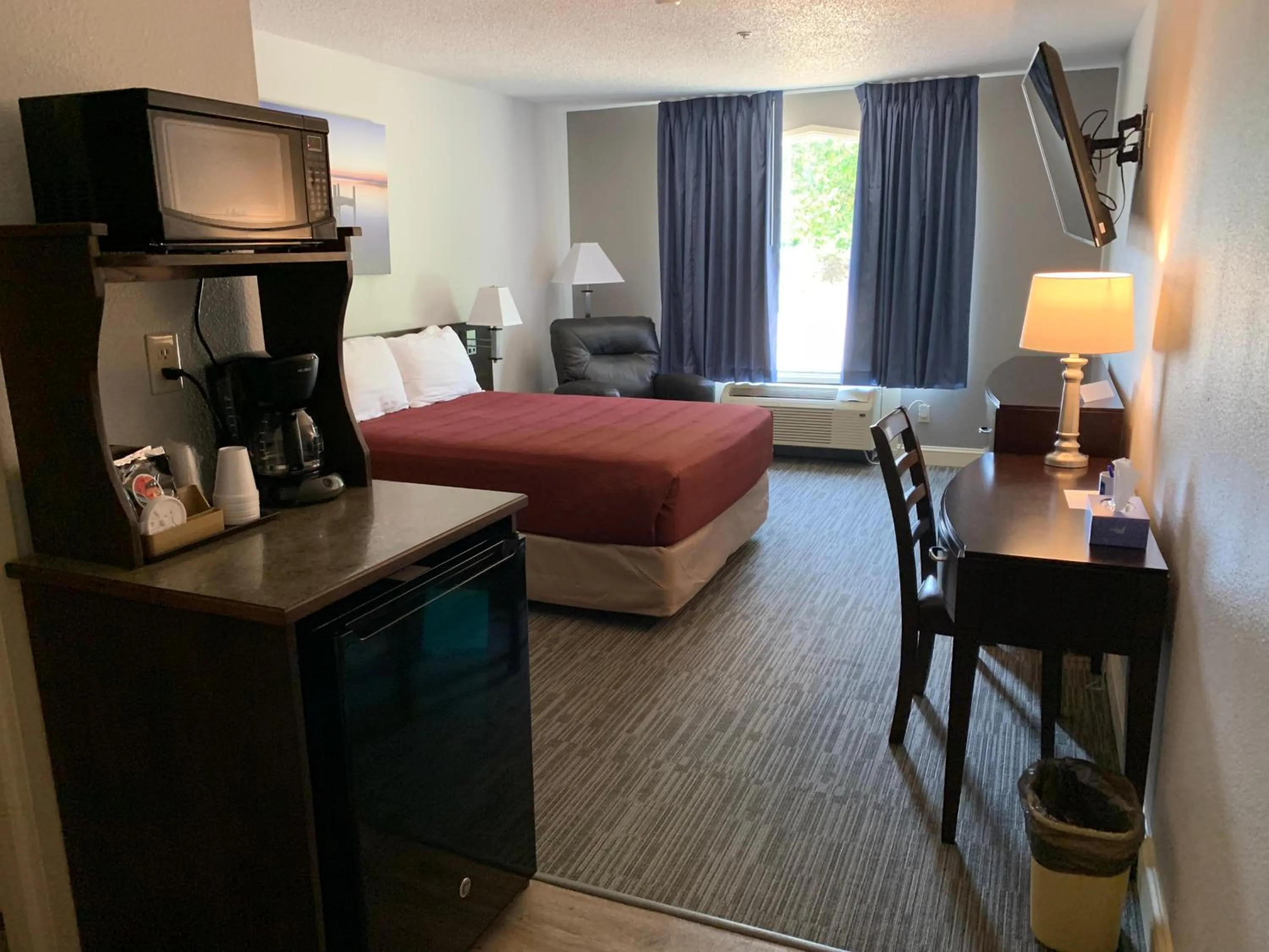 Other, Bed in McCoy's Inn