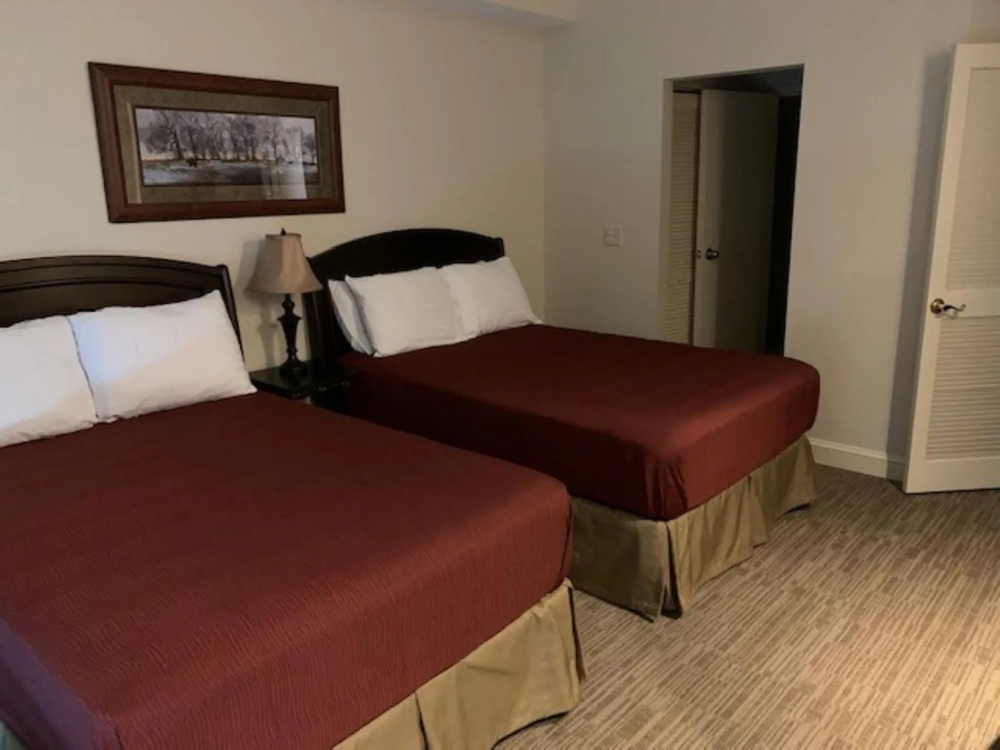 Bedroom, Bed in McCoy's Inn