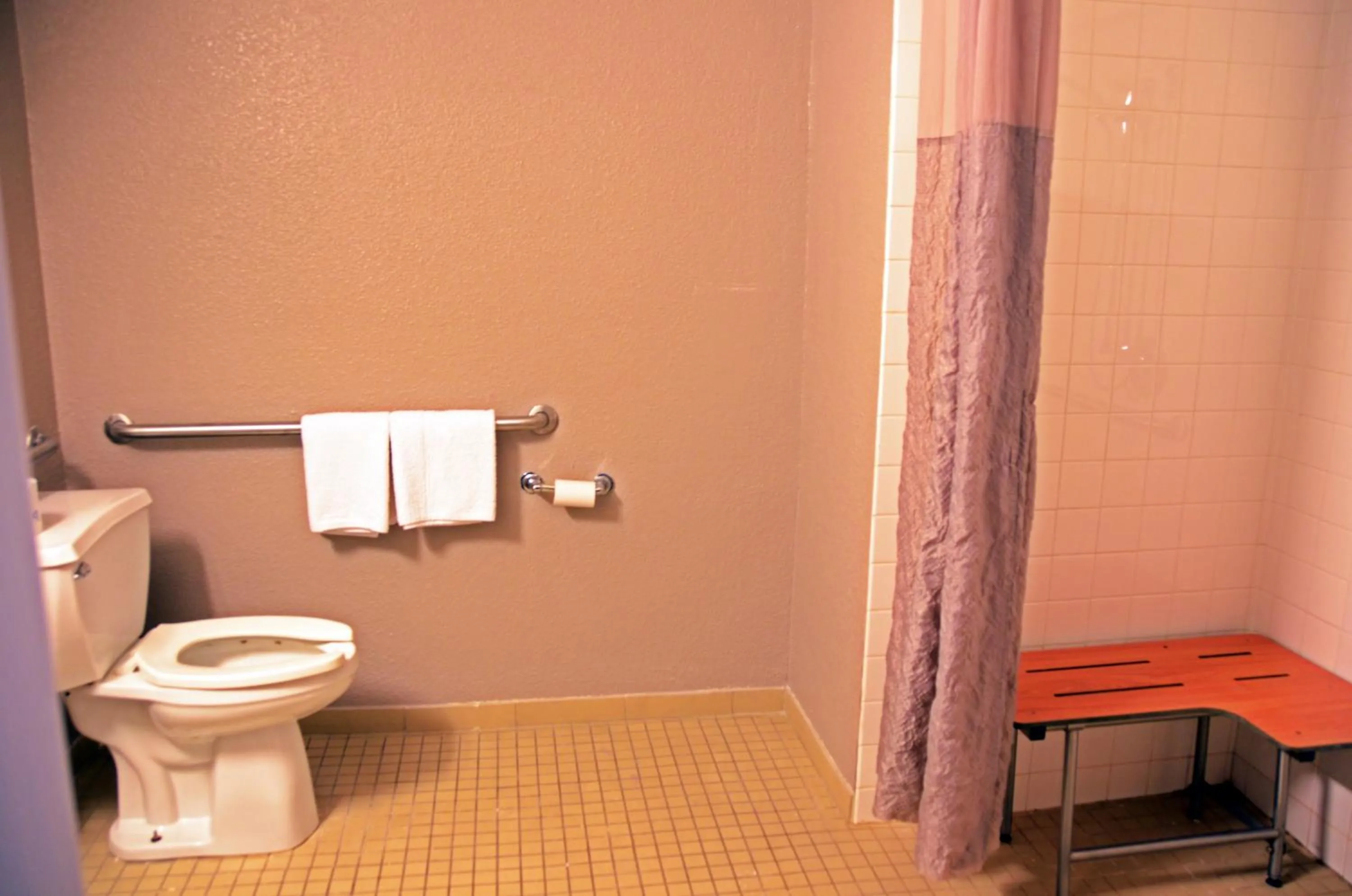 Bathroom in Motel 6-West Des Moines, IA