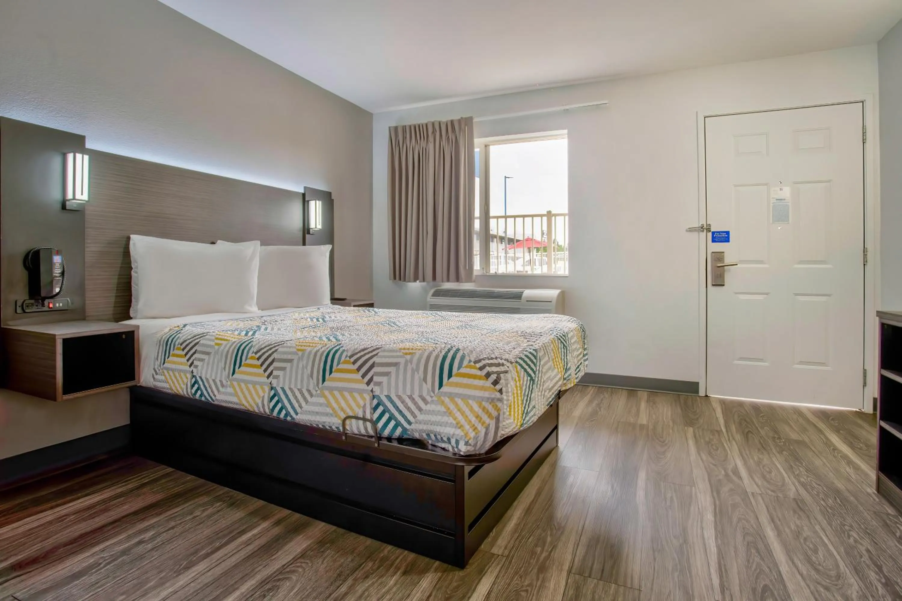 Bedroom, Bed in Motel 6-Richland, WA - Kennewick