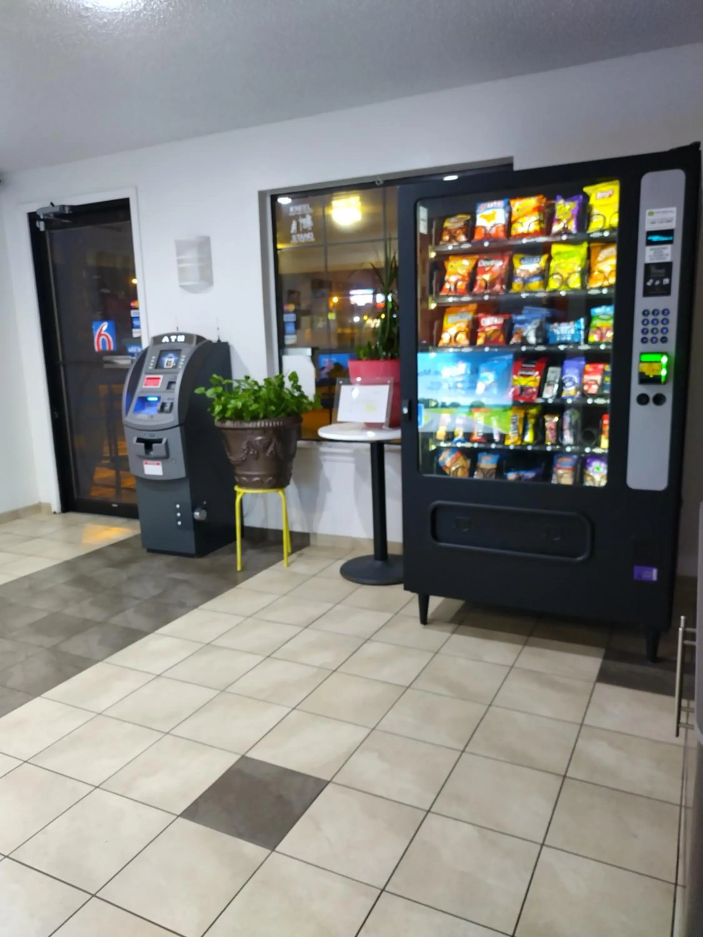 Property building in Motel 6-Lawton, OK