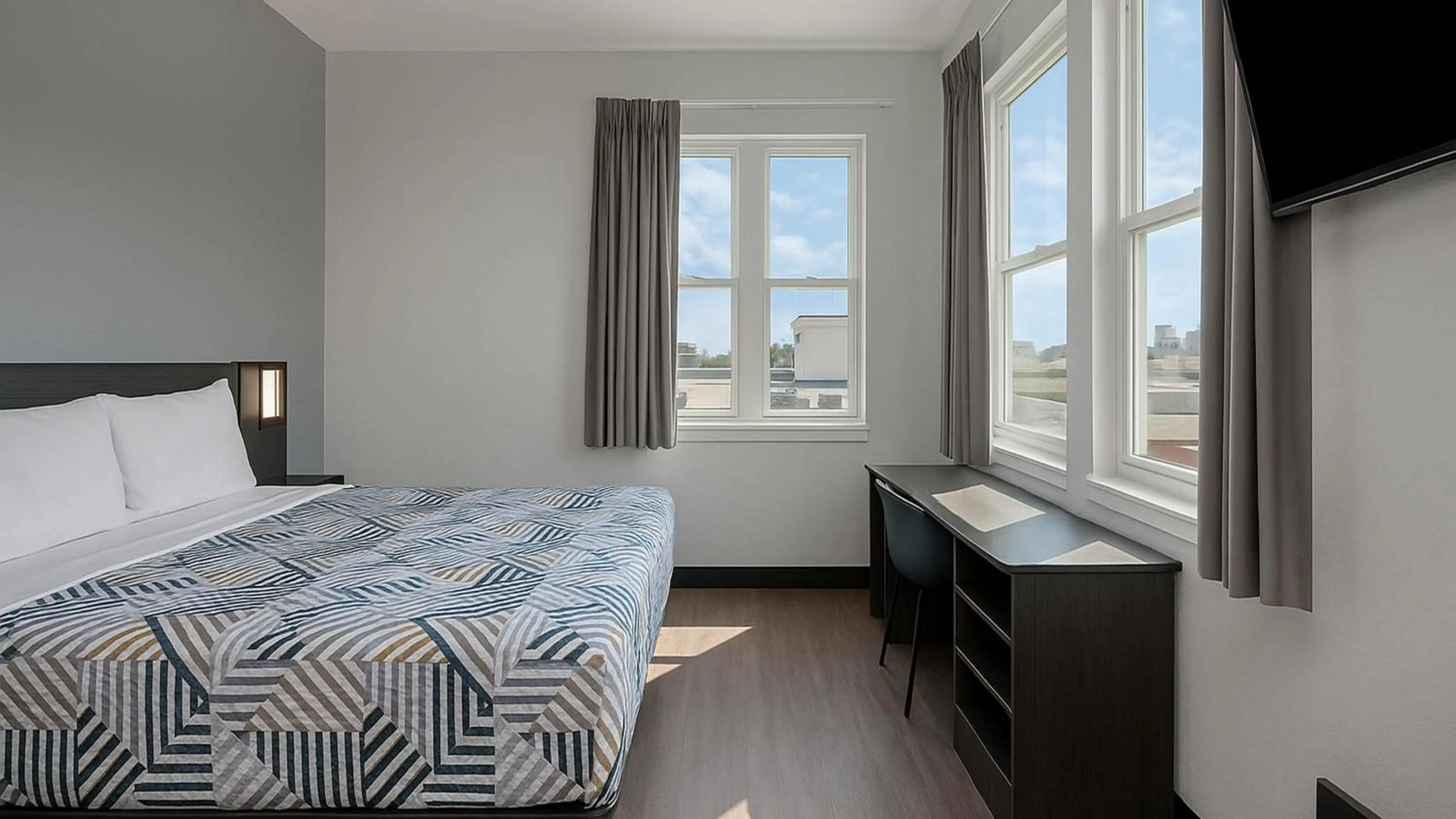 Bed in Motel 6-San Diego, CA - Downtown