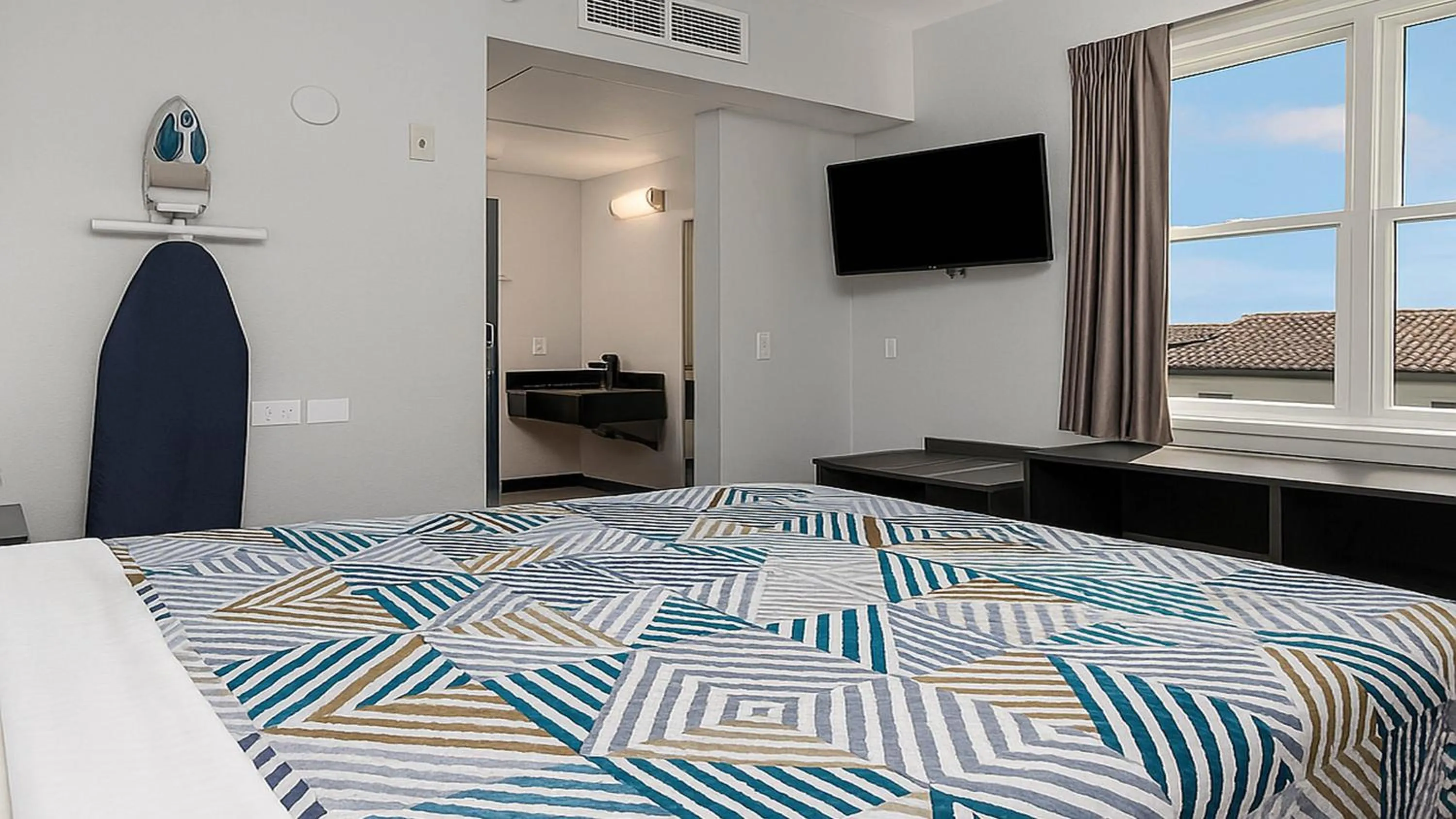 Bed in Motel 6-San Diego, CA - Downtown