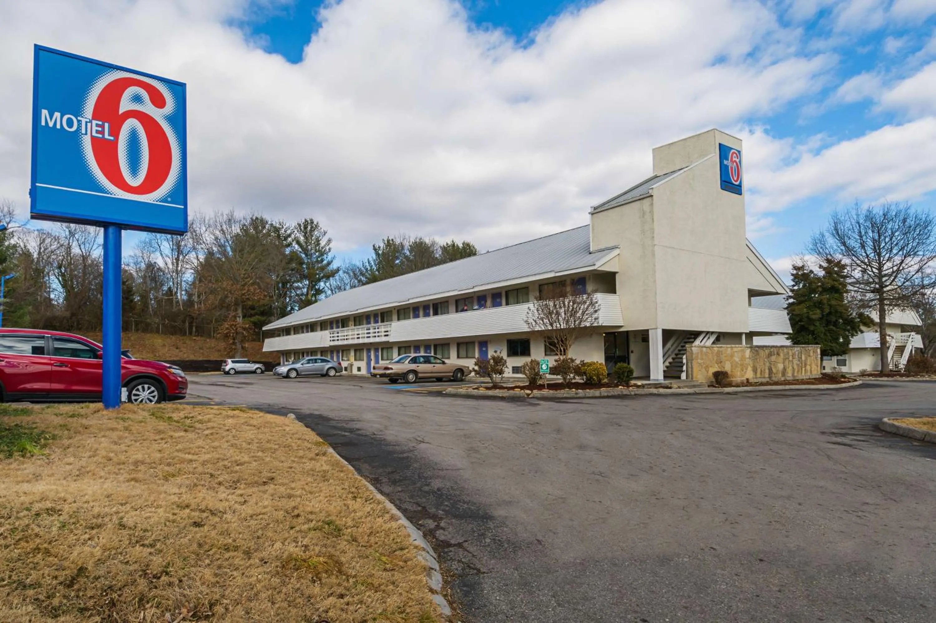Property building in Motel 6-Knoxville, TN - North