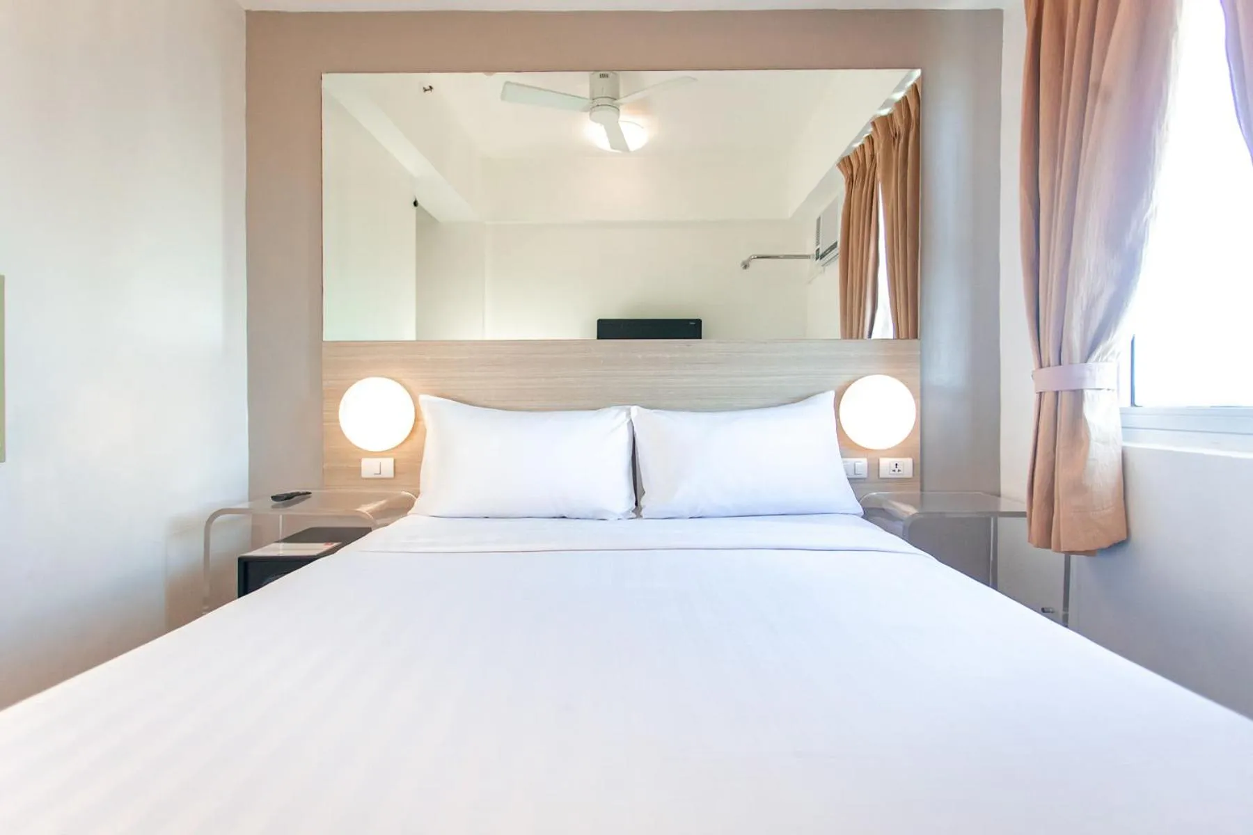 Bed in Red Planet Manila Malate Mabini