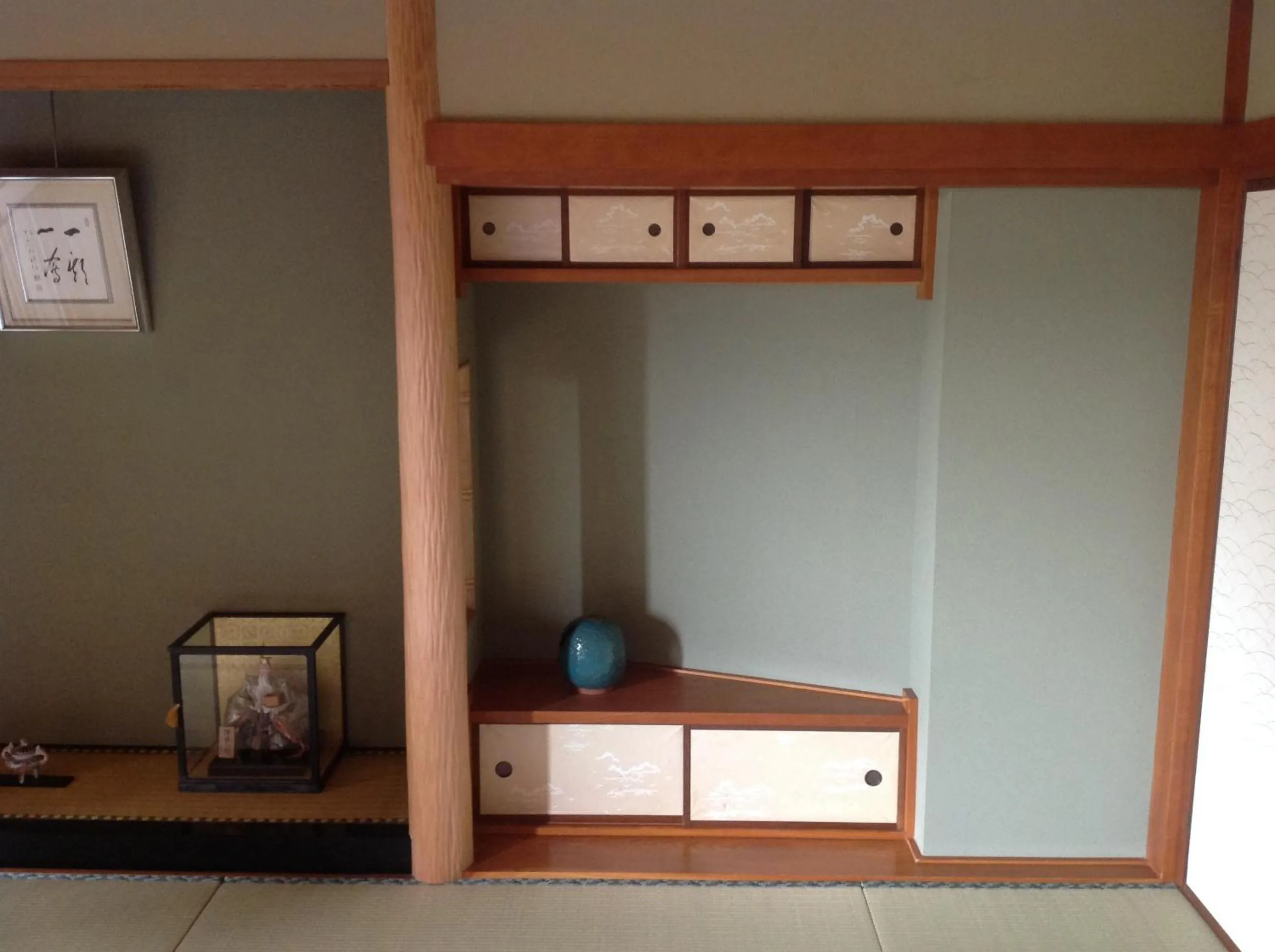 Decorative detail in Yamaichi Bekkan