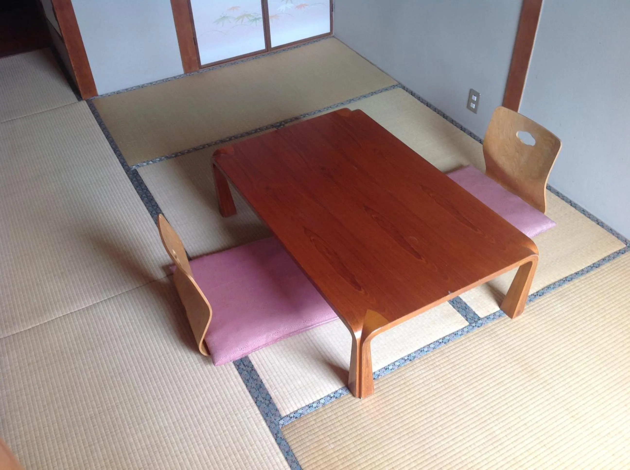 Seating area in Yamaichi Bekkan
