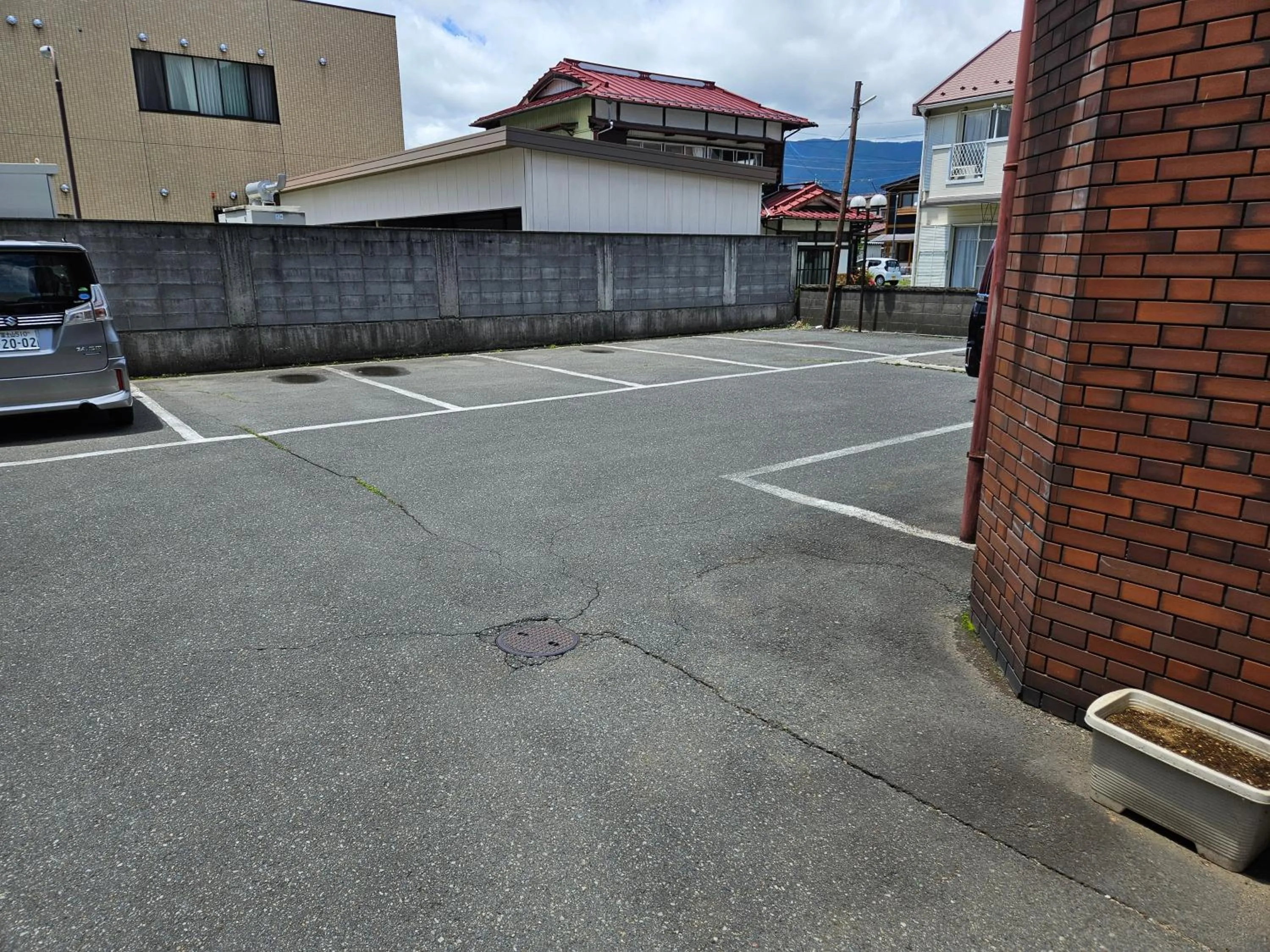 Parking in Plaza Inn Kawaguchiko