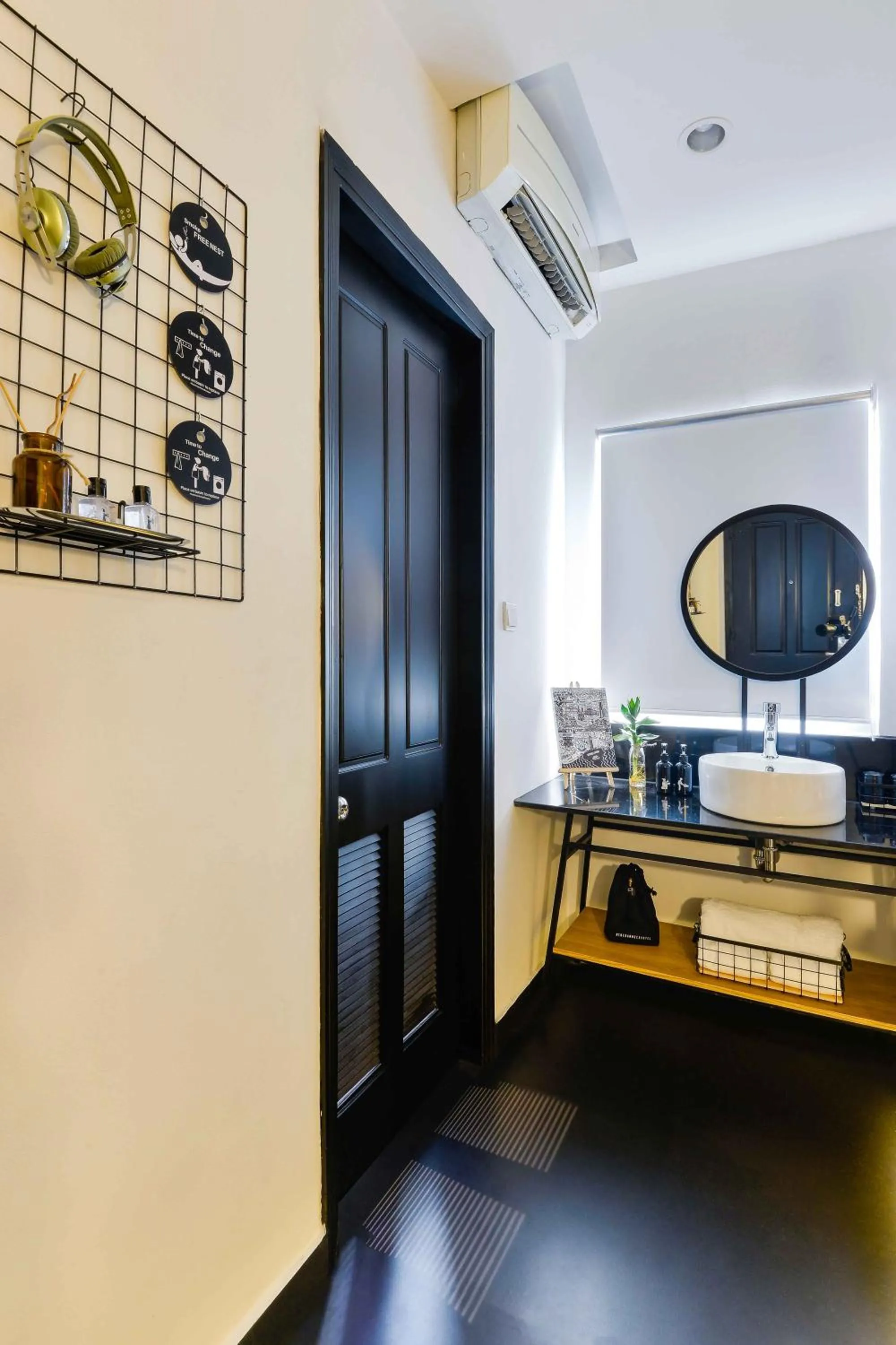 hair dresser in The Hammock Hotel Fine Arts Museum