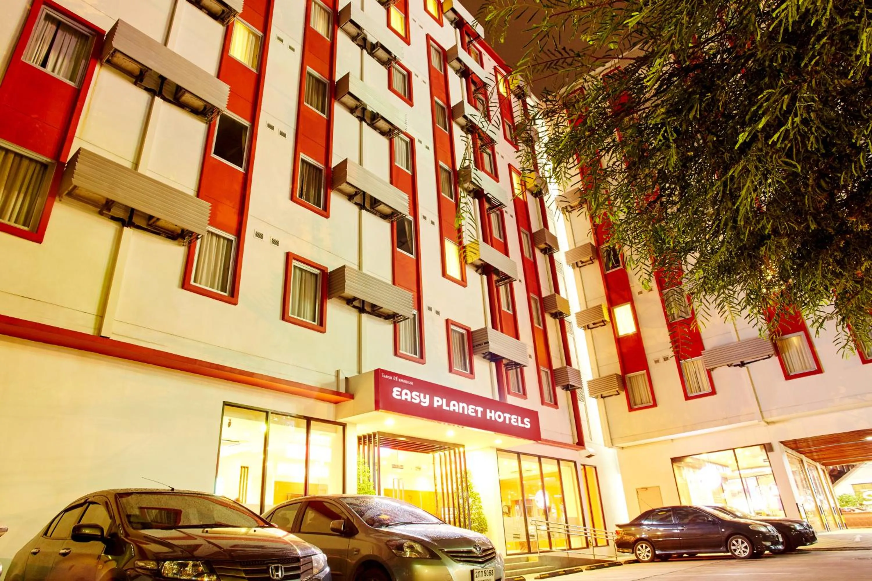 Property building in Easy Planet Pattaya