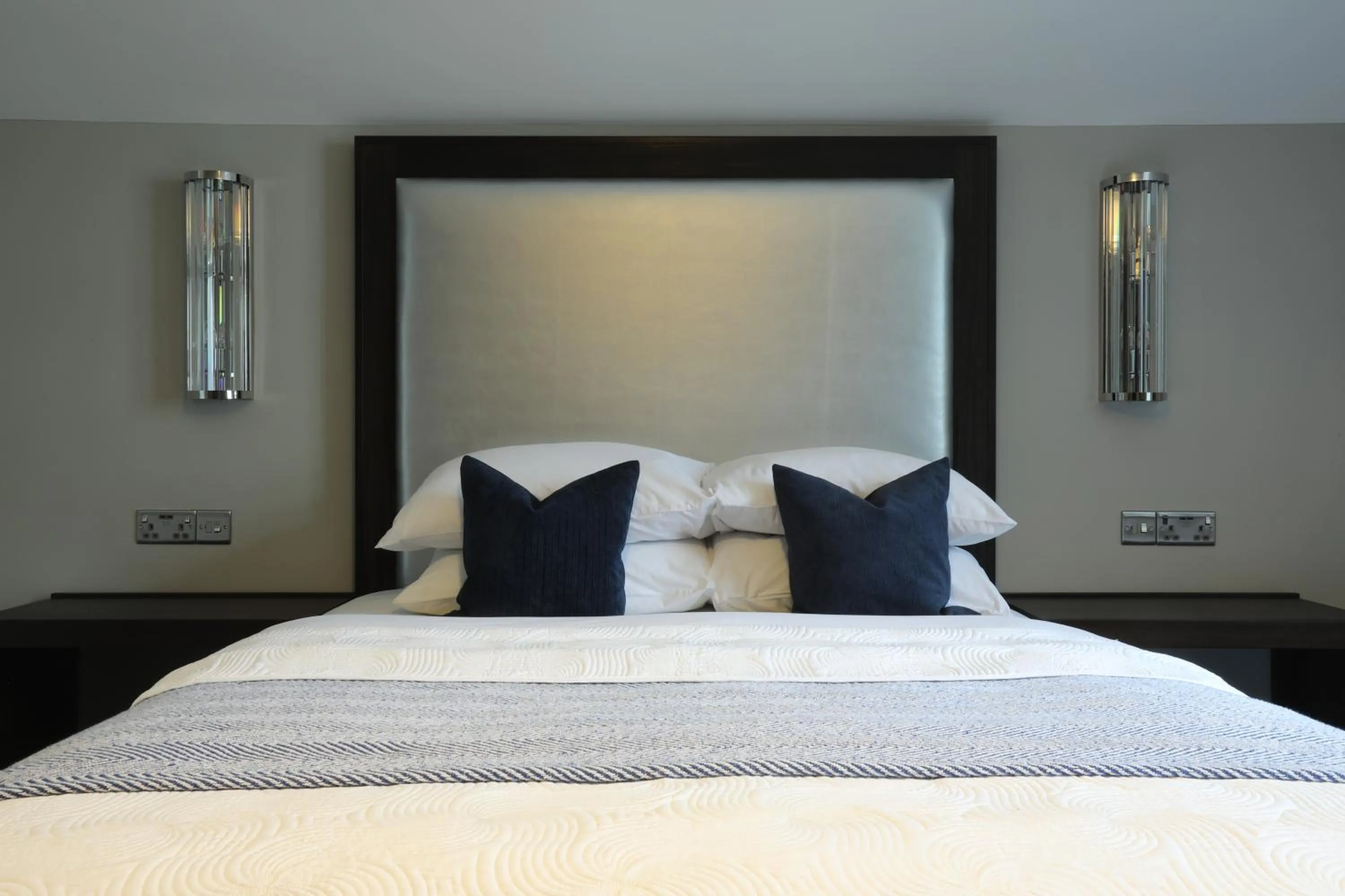 Bedroom, Bed in Glass Island Ballycastle