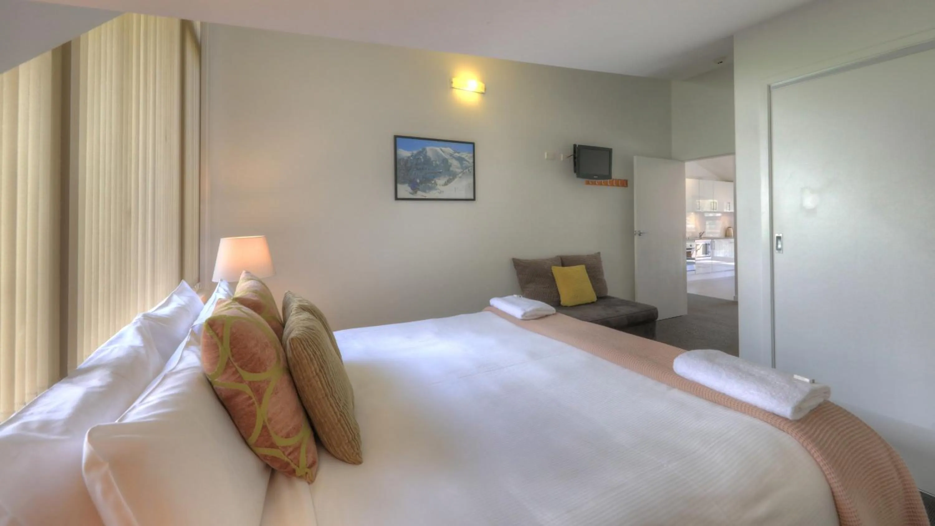 Bed in Snowgoose Apartments