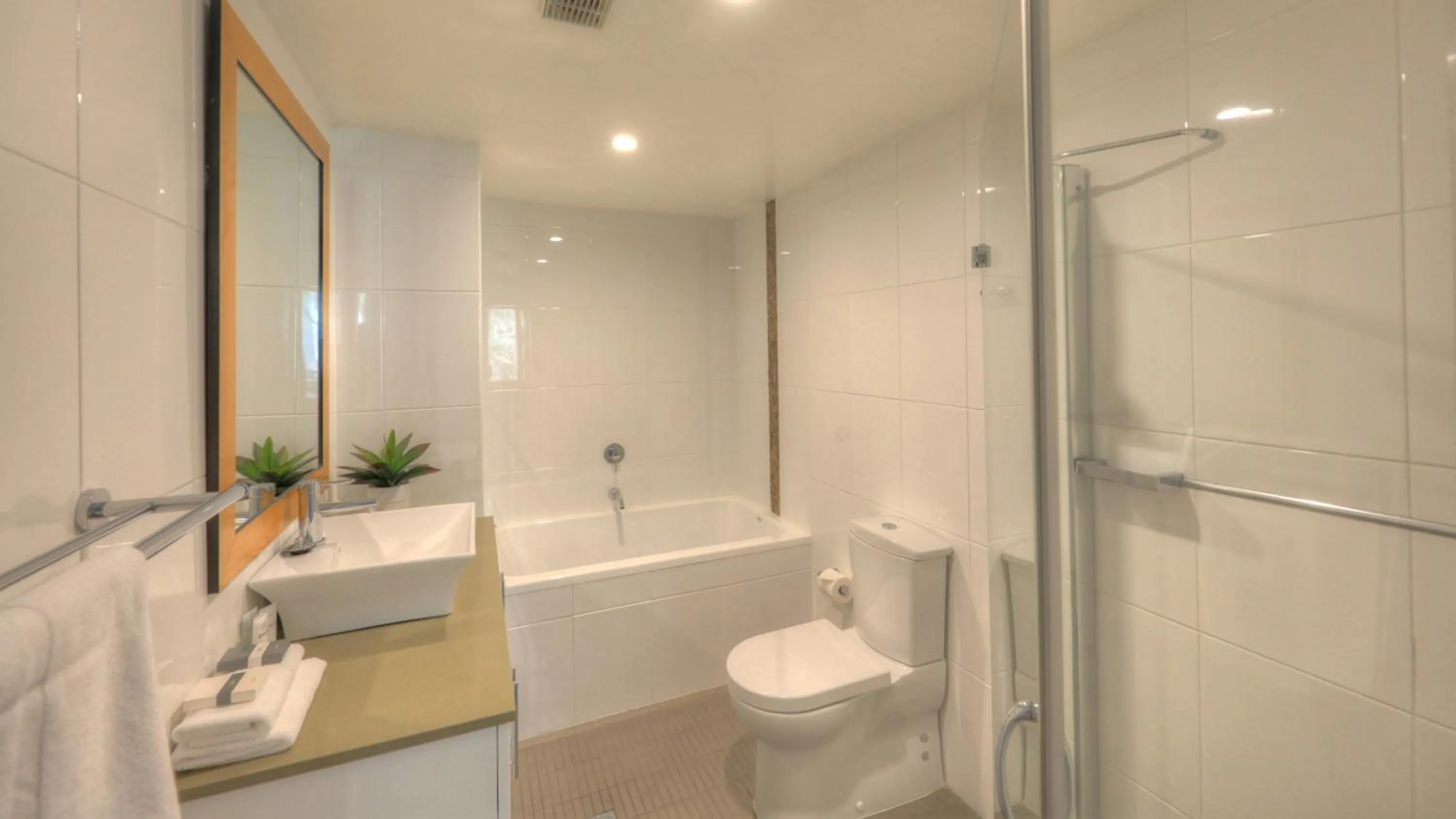 Shower in Snowgoose Apartments