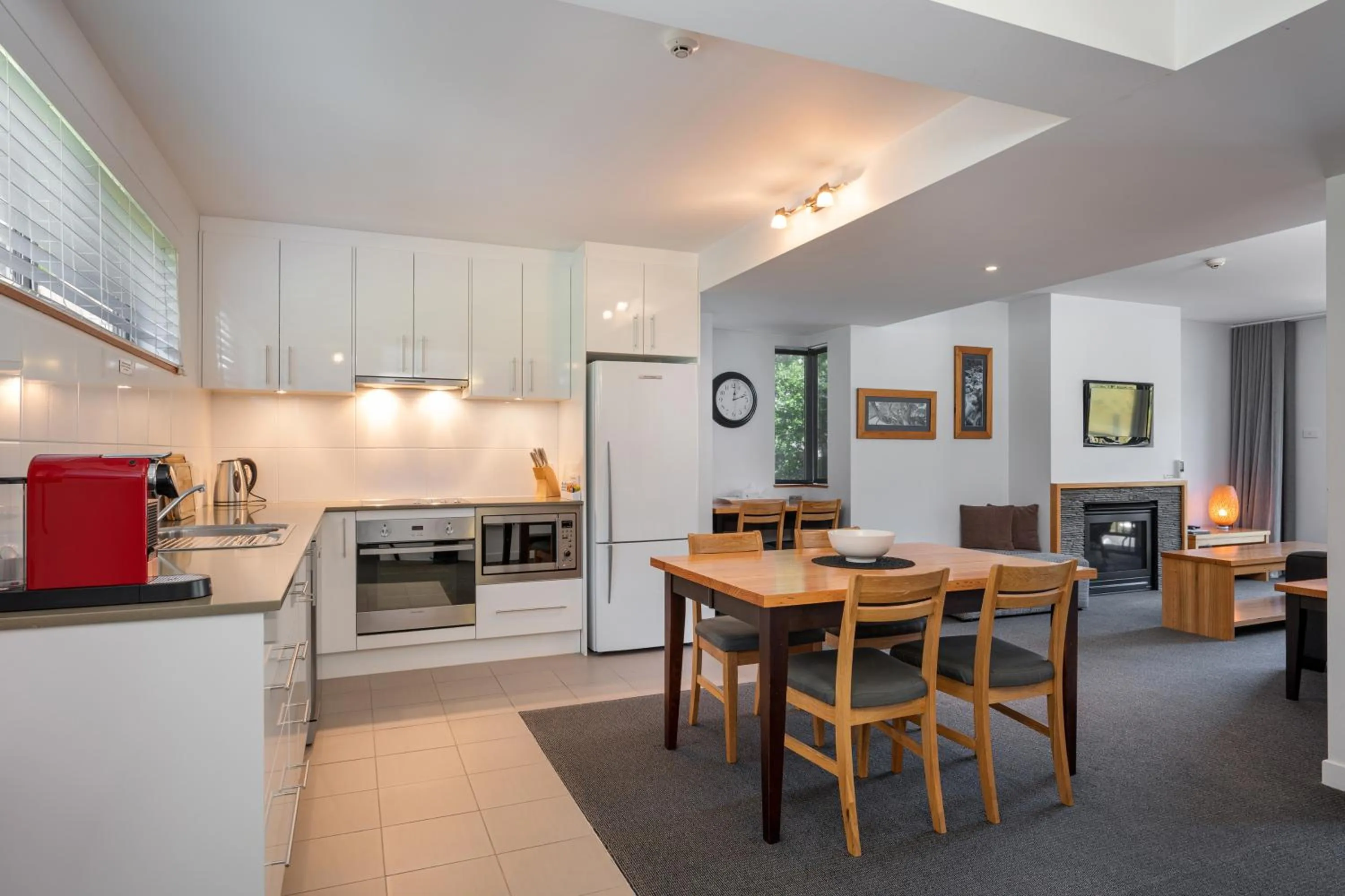 Kitchen or kitchenette in Snowgoose Apartments