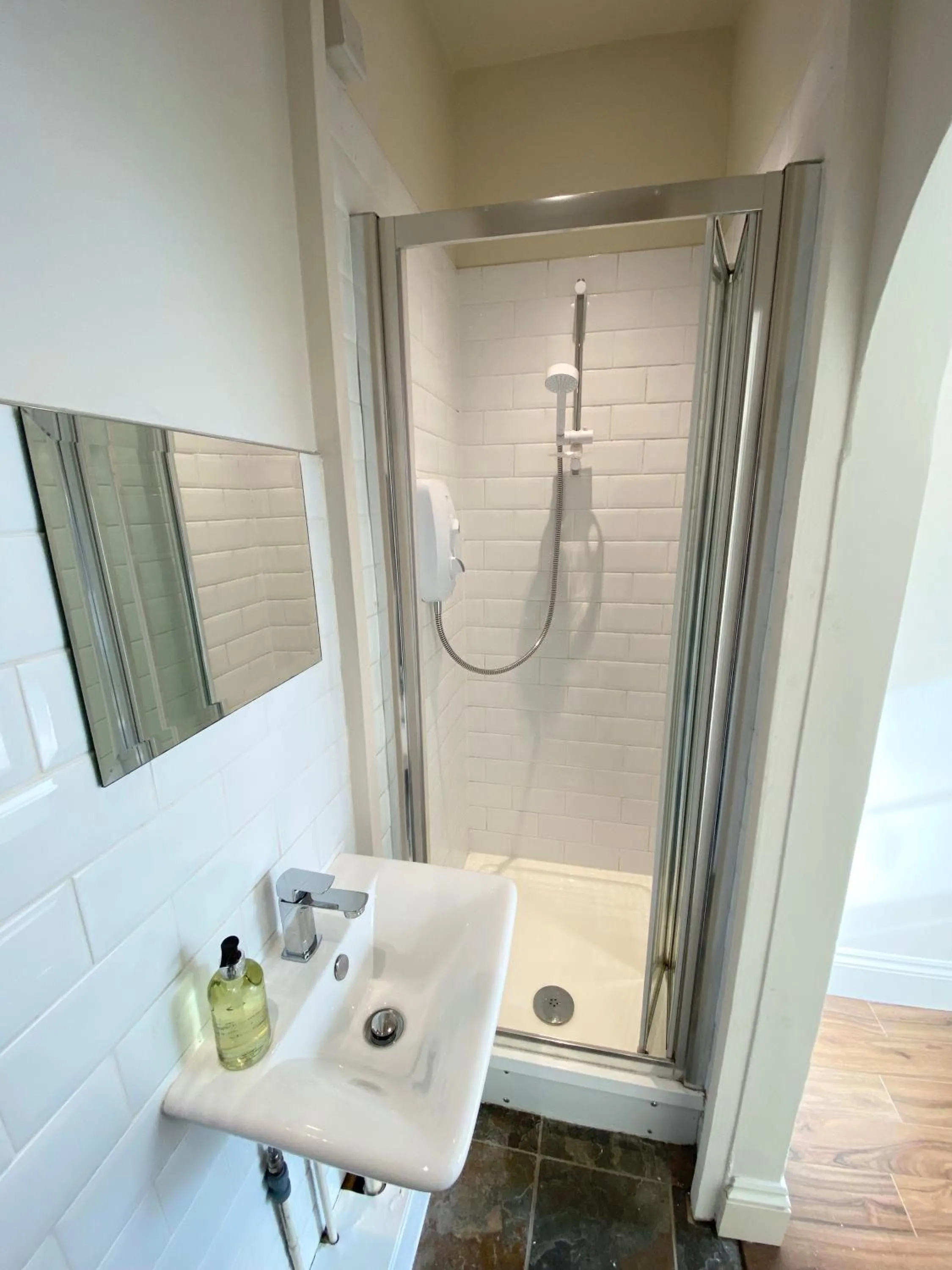 Shower in Stylish Maisonette and Studio in Victoria