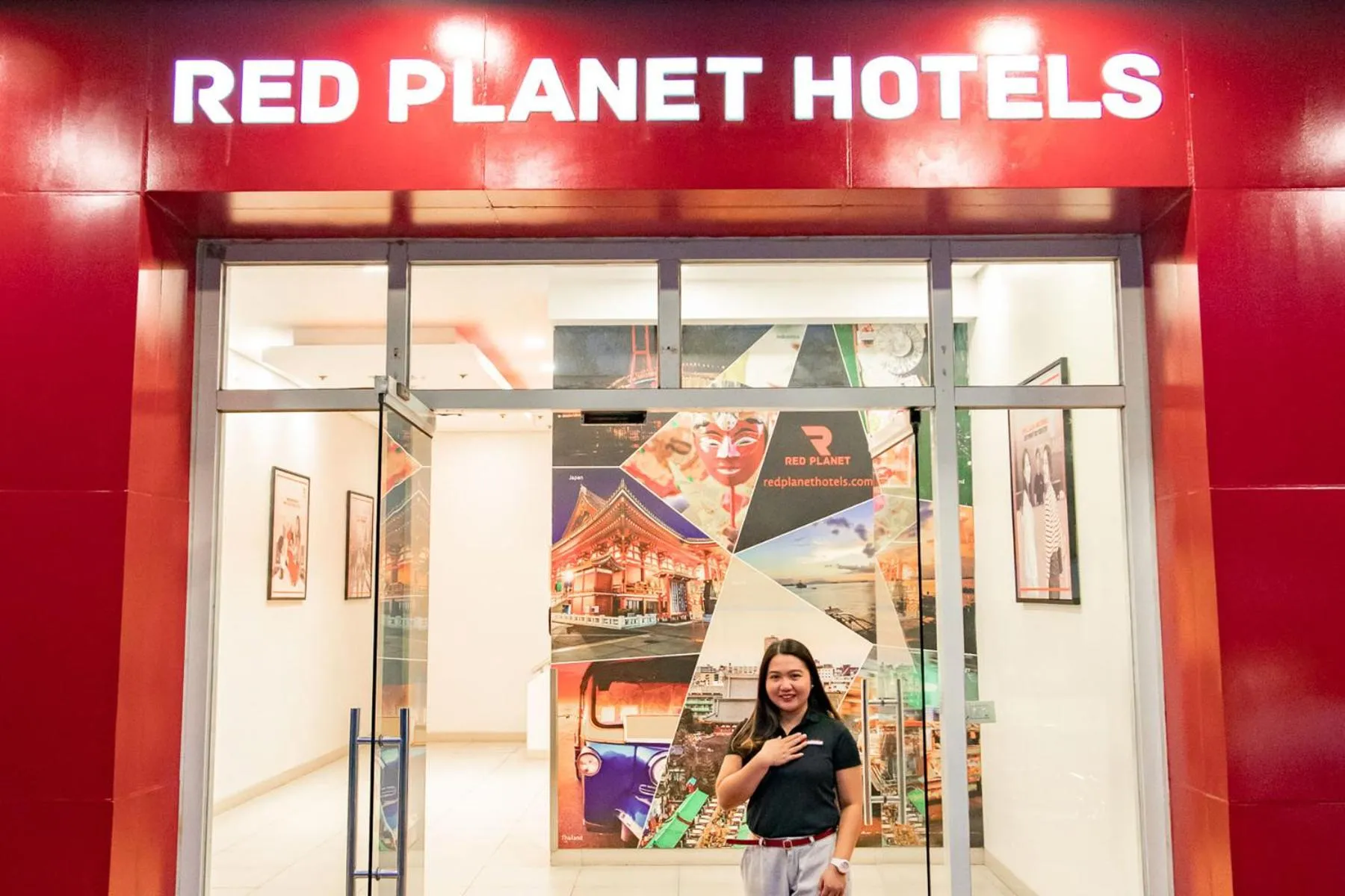 Facade/entrance in Red Planet Clark Angeles City