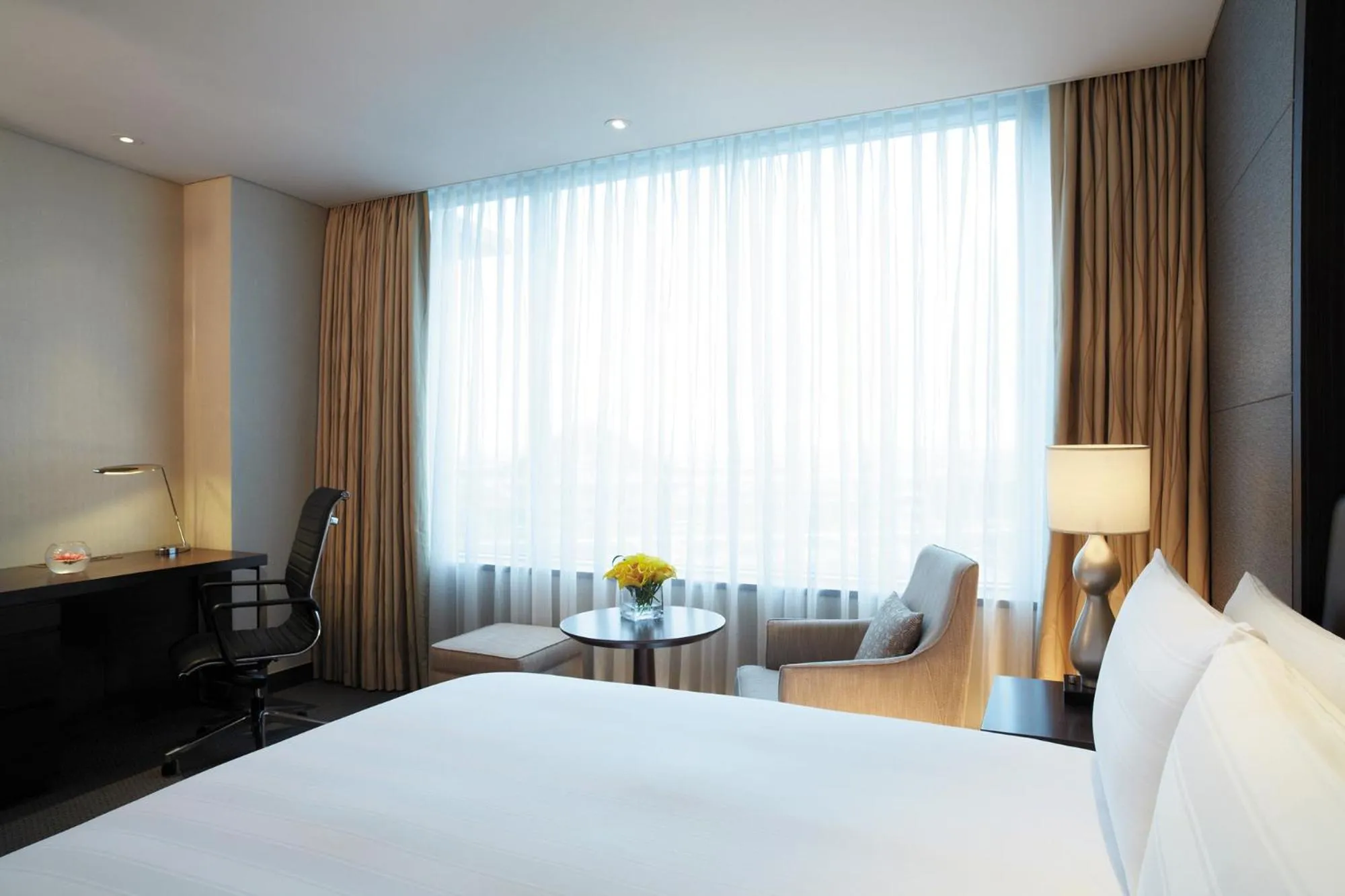 Decorative detail, Bed in LOTTE CITY HOTEL Gimpo Airport