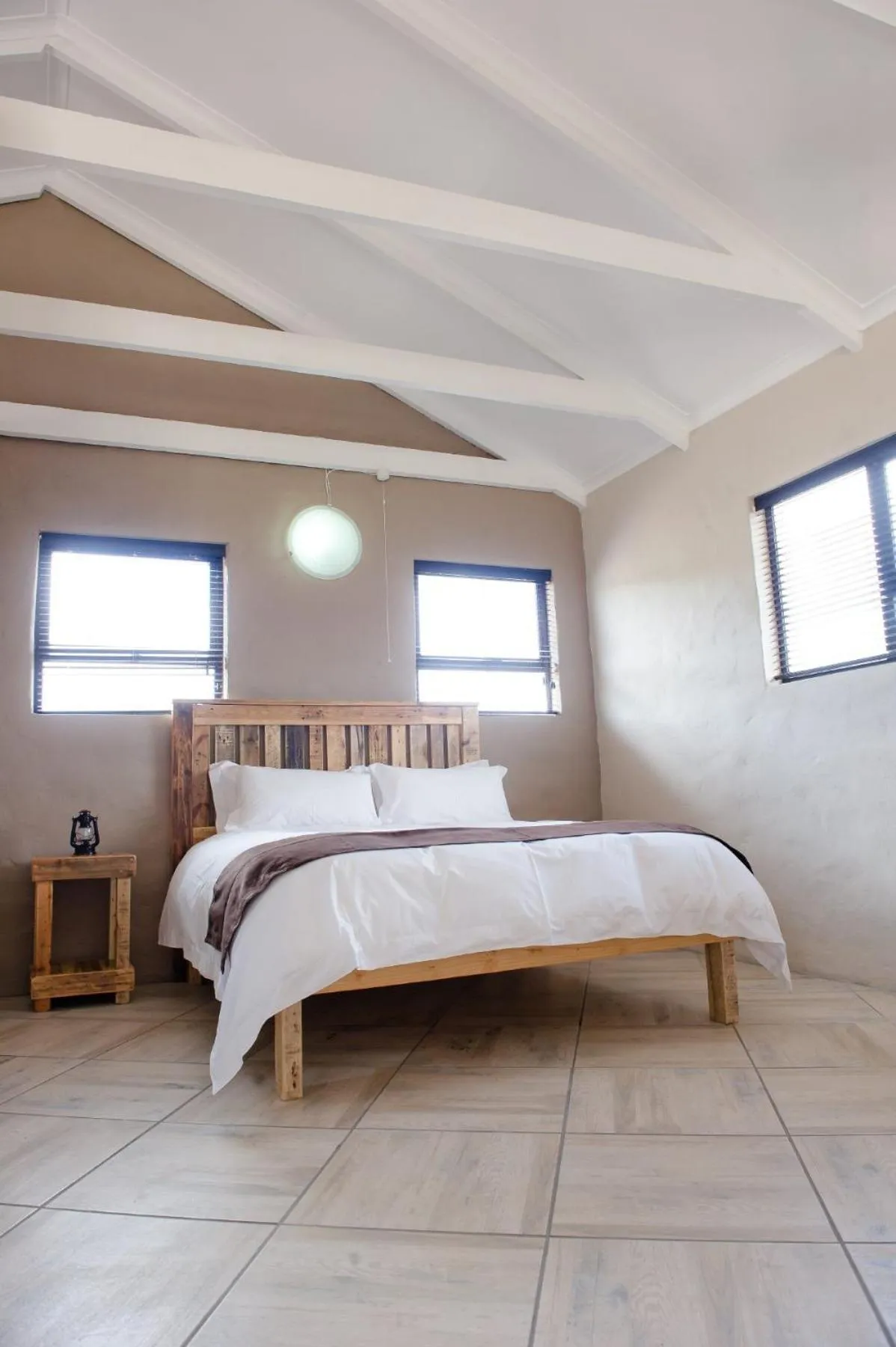 Bedroom, Bed in African Game Lodge