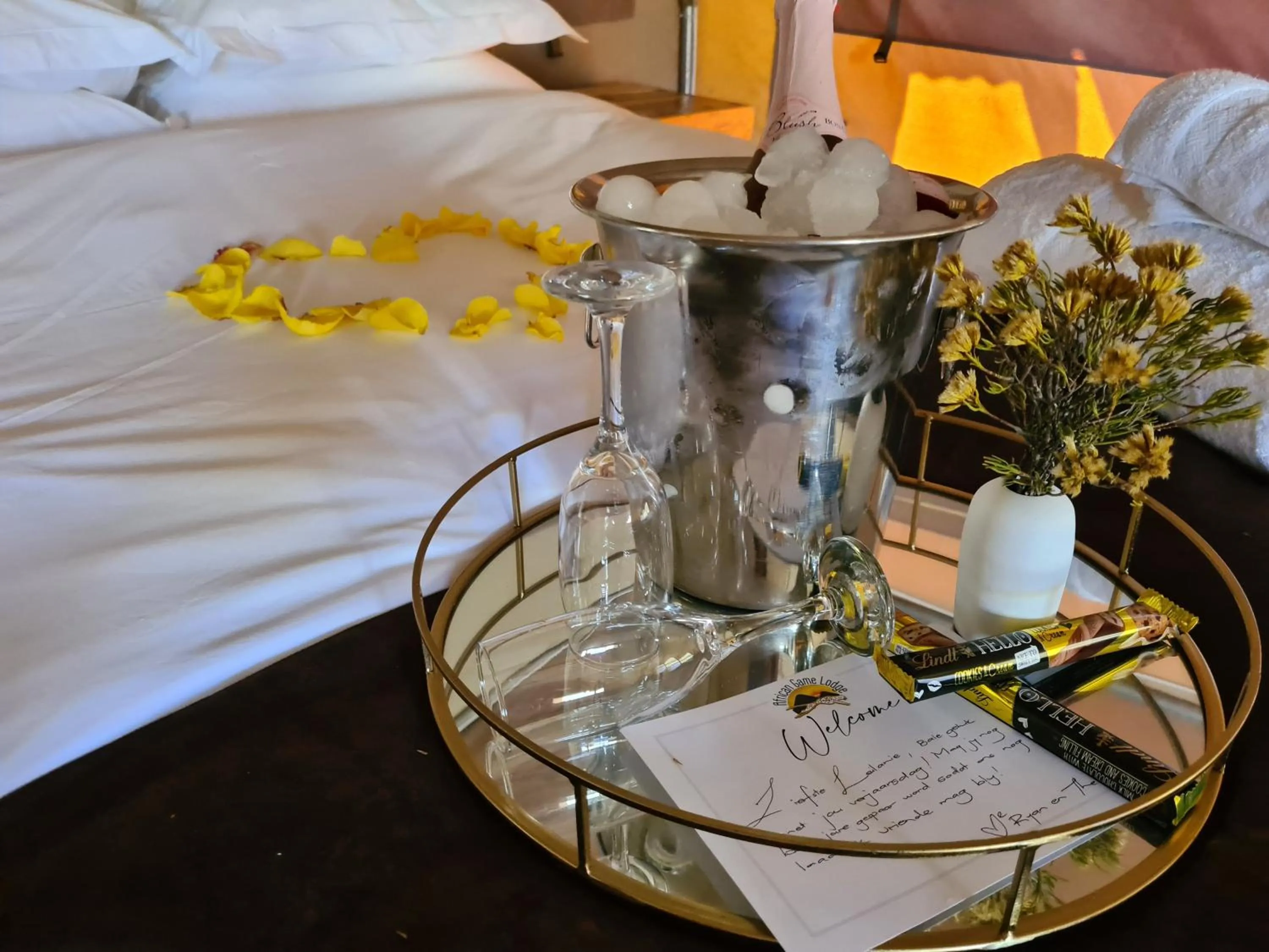 Food and drinks, Bed in African Game Lodge