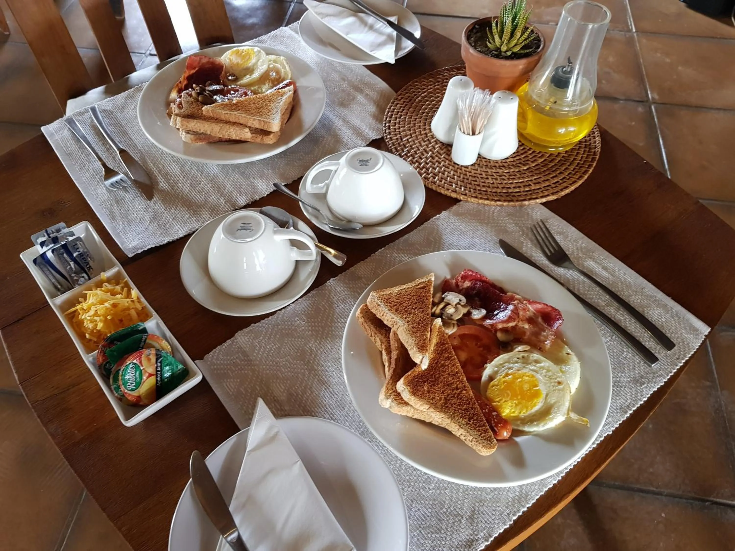 Breakfast in African Game Lodge