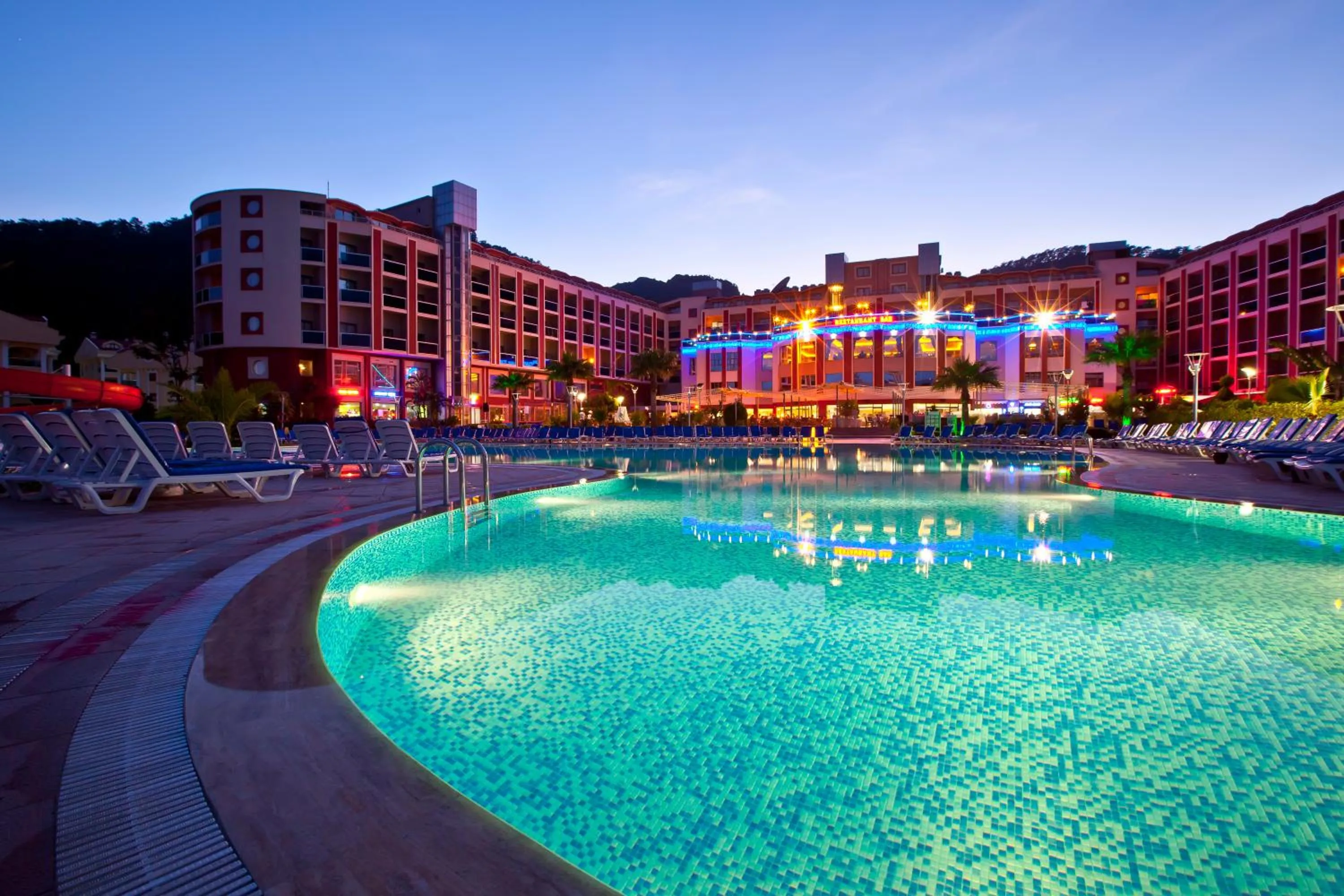 Swimming pool in Green Nature Resort and Spa
