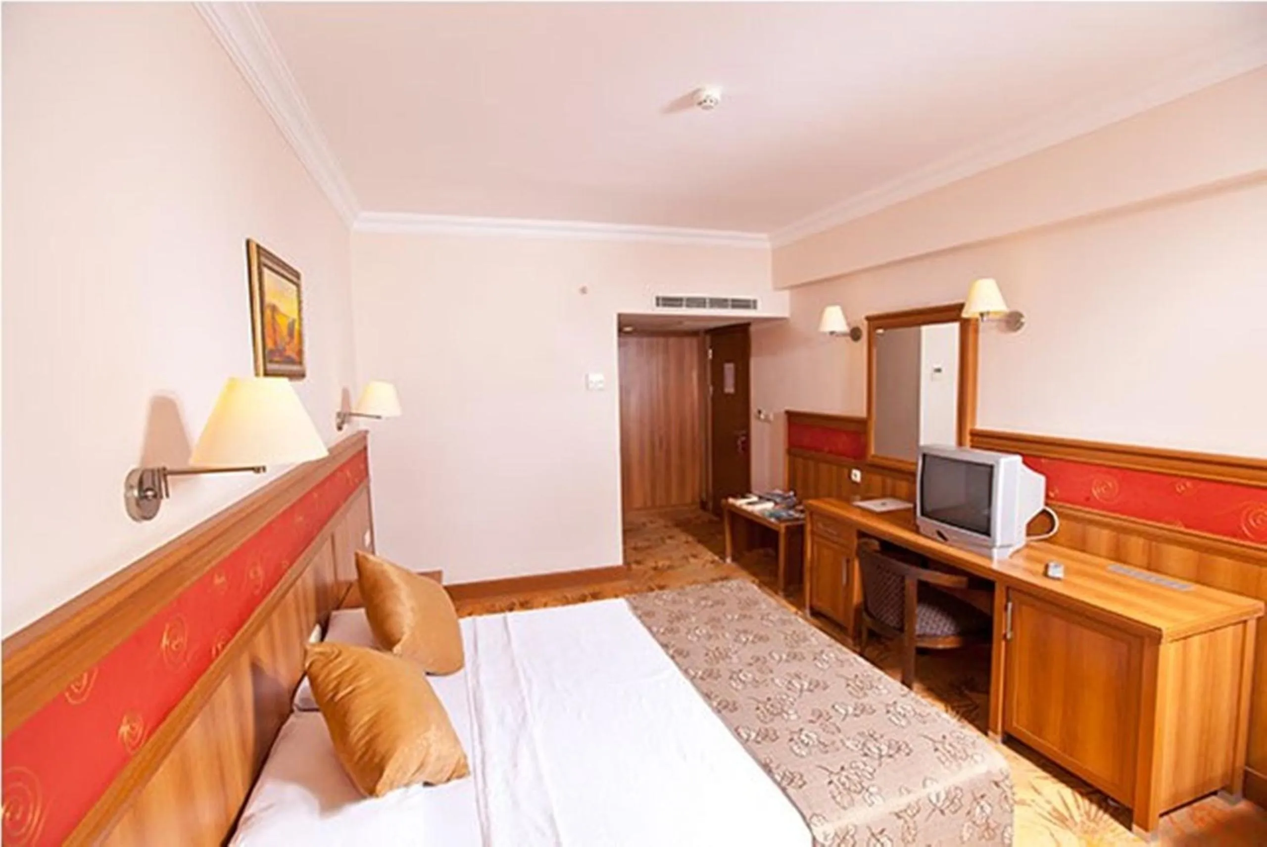 Bed in Green Nature Resort and Spa