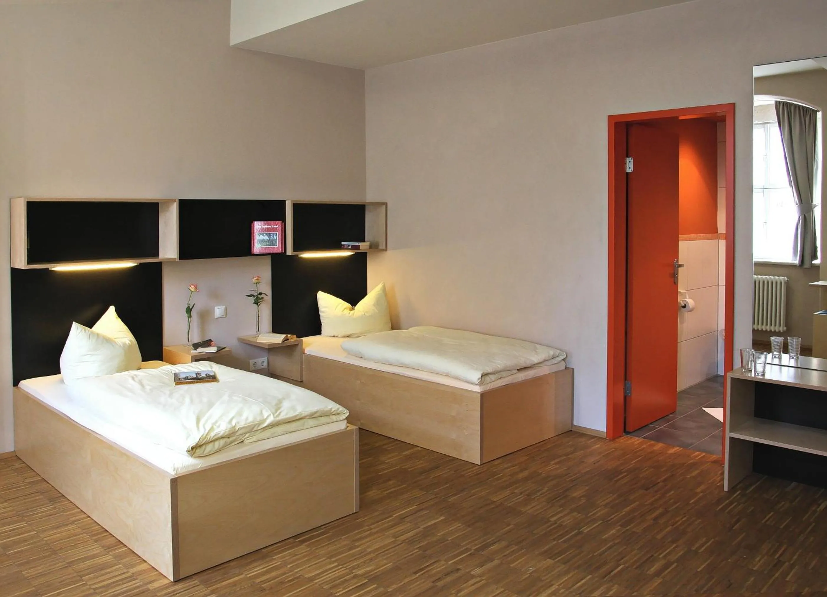 Twin Room - single occupancy in Augustinerkloster Gotha Herberge gGmbH