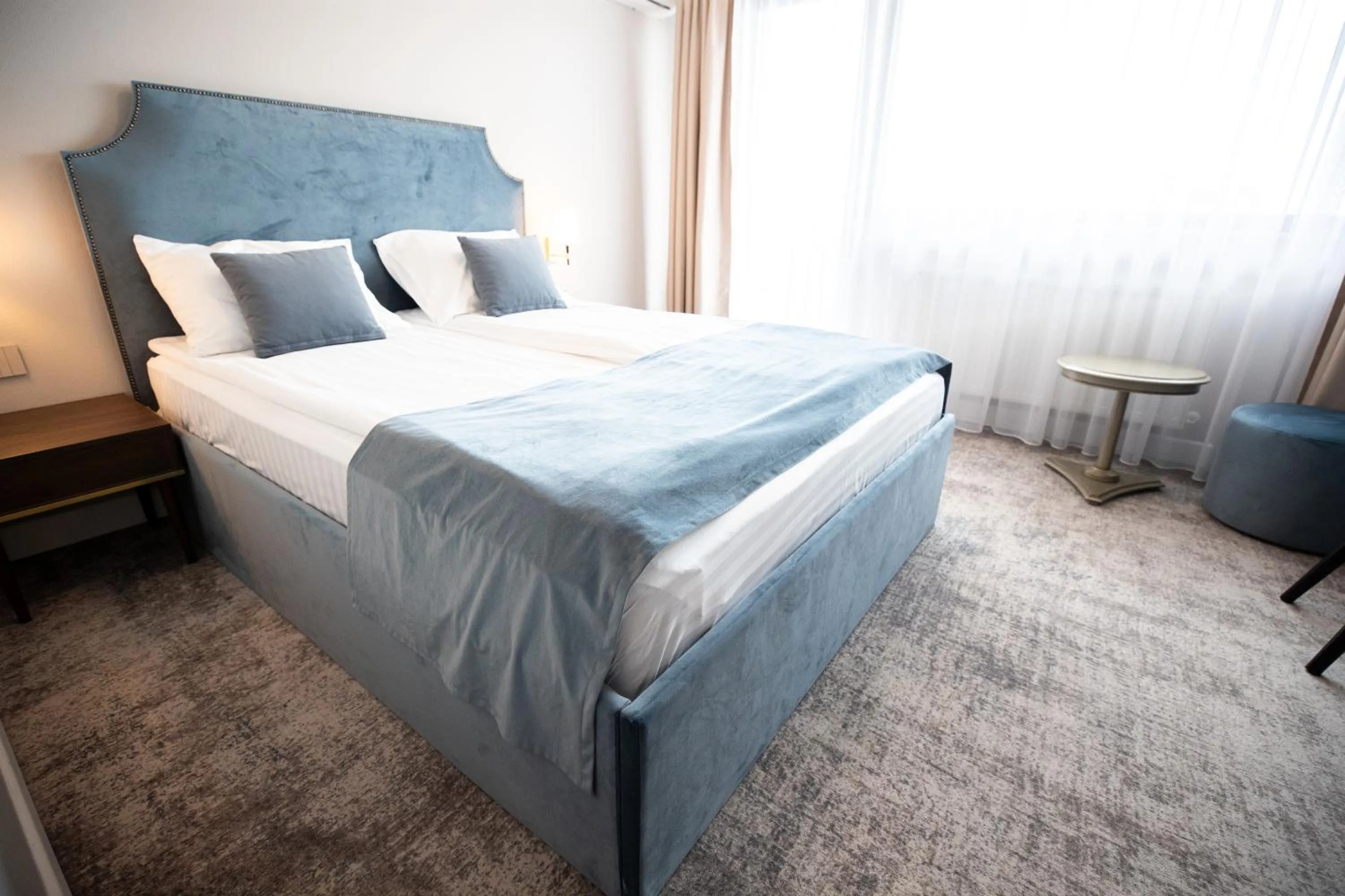 Photo of the whole room, Bed in Hotel Meridian