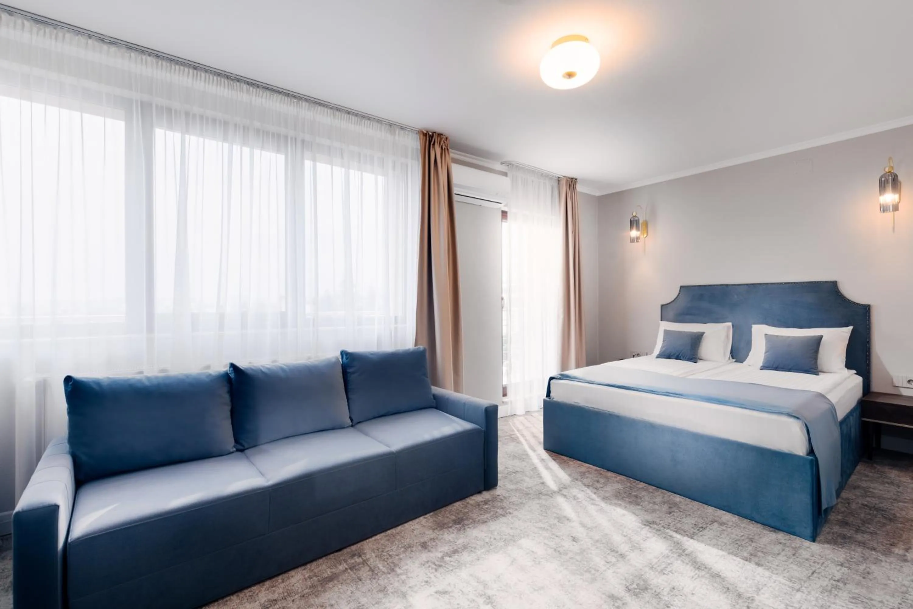 Photo of the whole room, Bed in Hotel Meridian