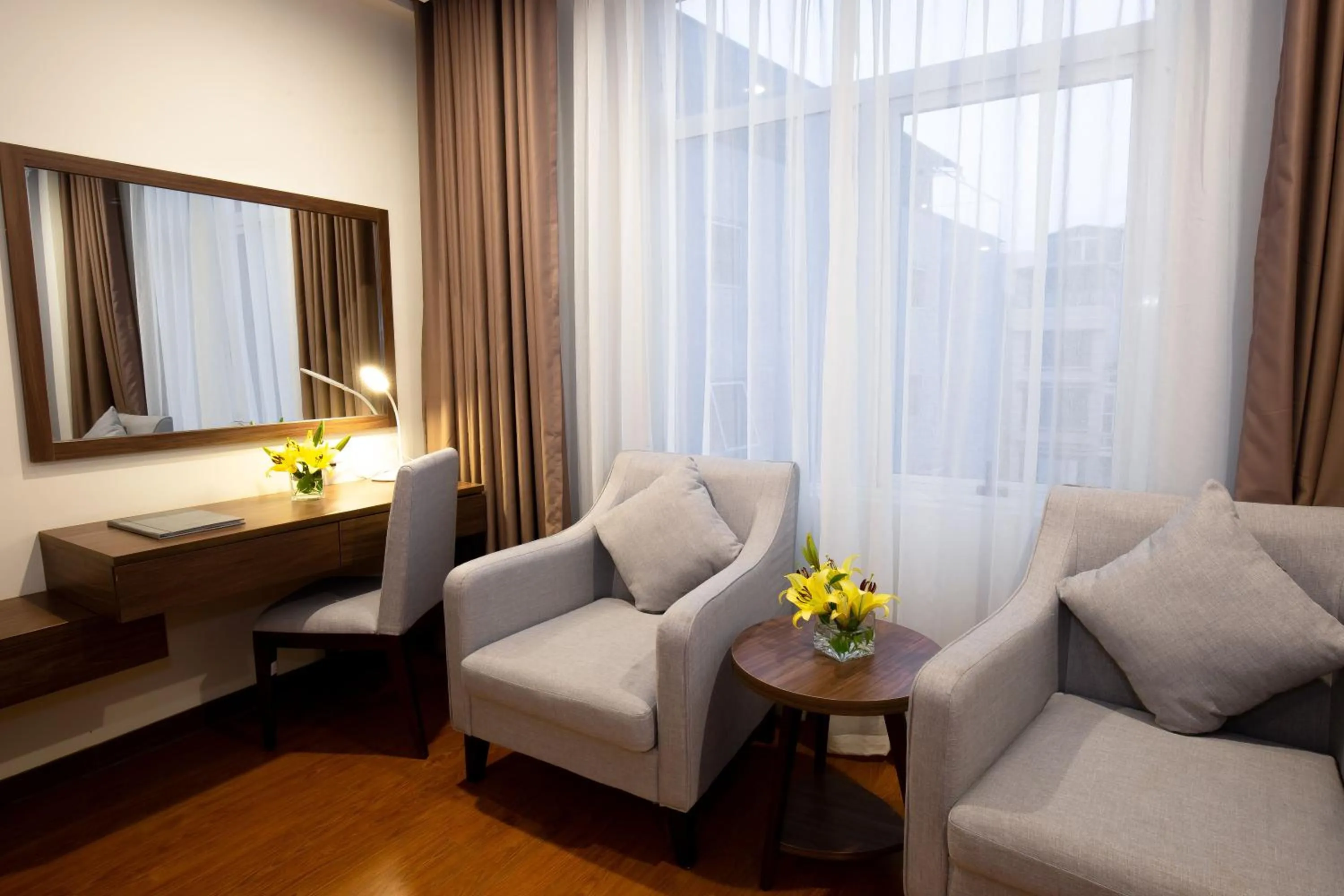 Seating area in Muong Thanh Sapa Hotel