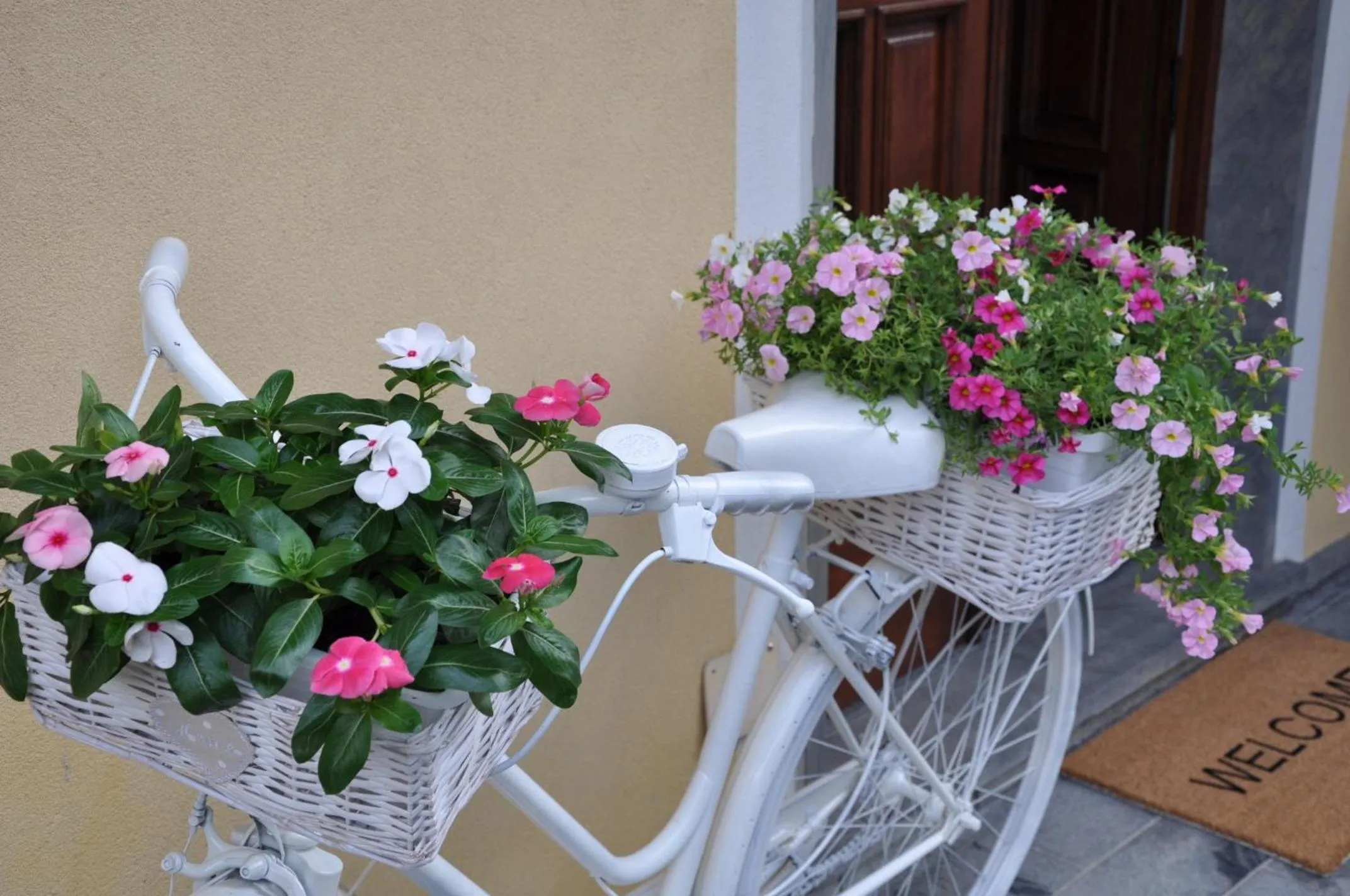 Facade/entrance in aMarti Suites B&B