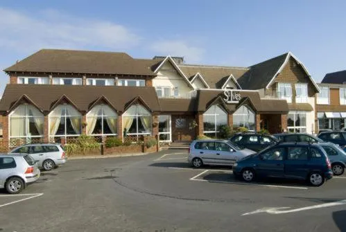 Property building in St Ives Hotel