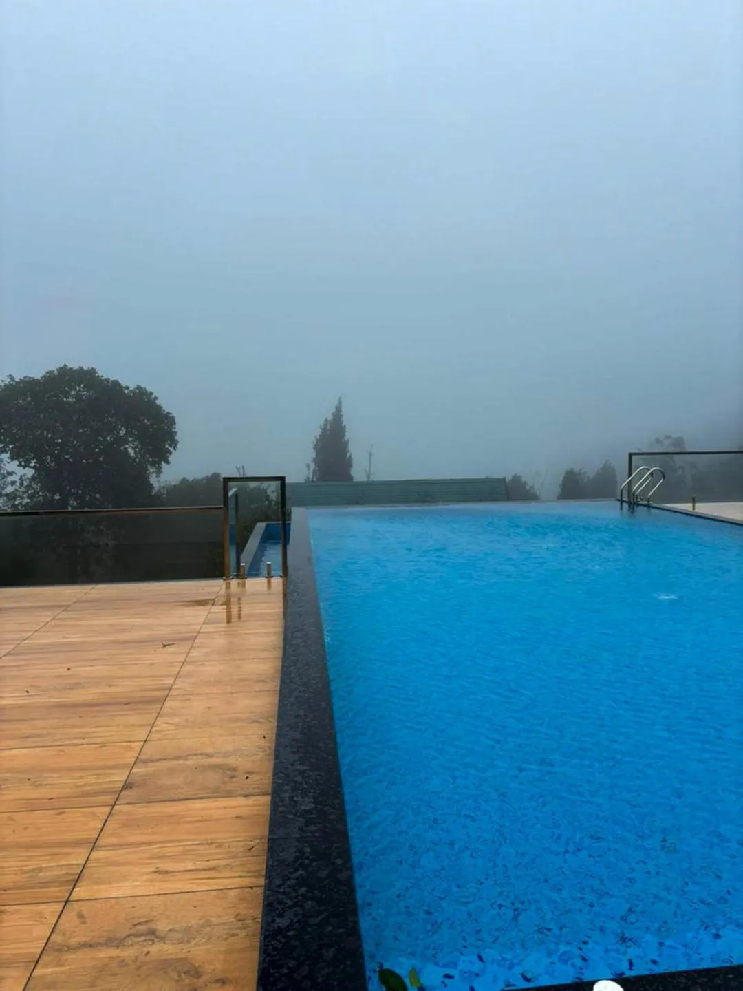 Swimming pool in Camelot Resort