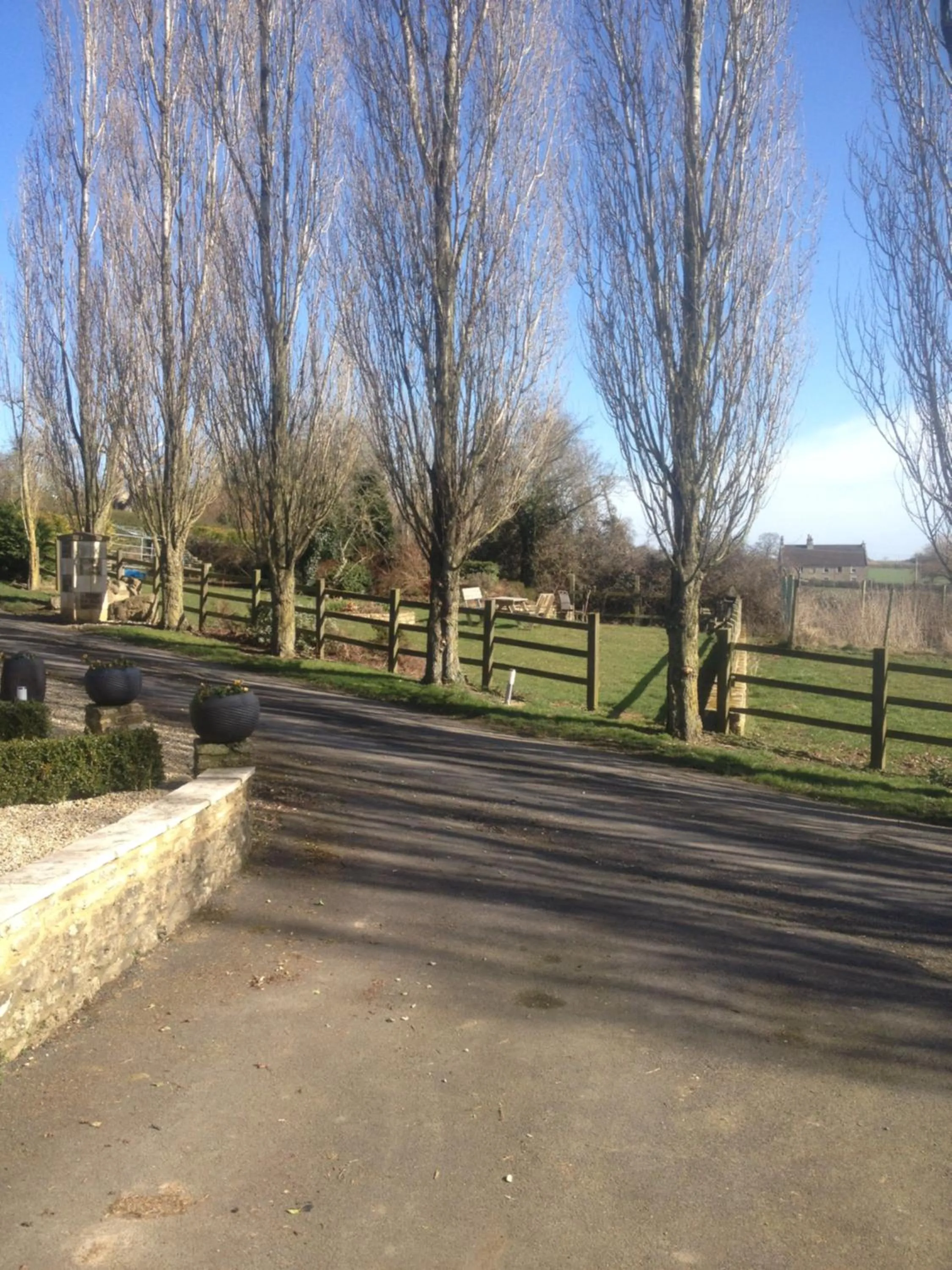 Area and facilities in Norbin Farm